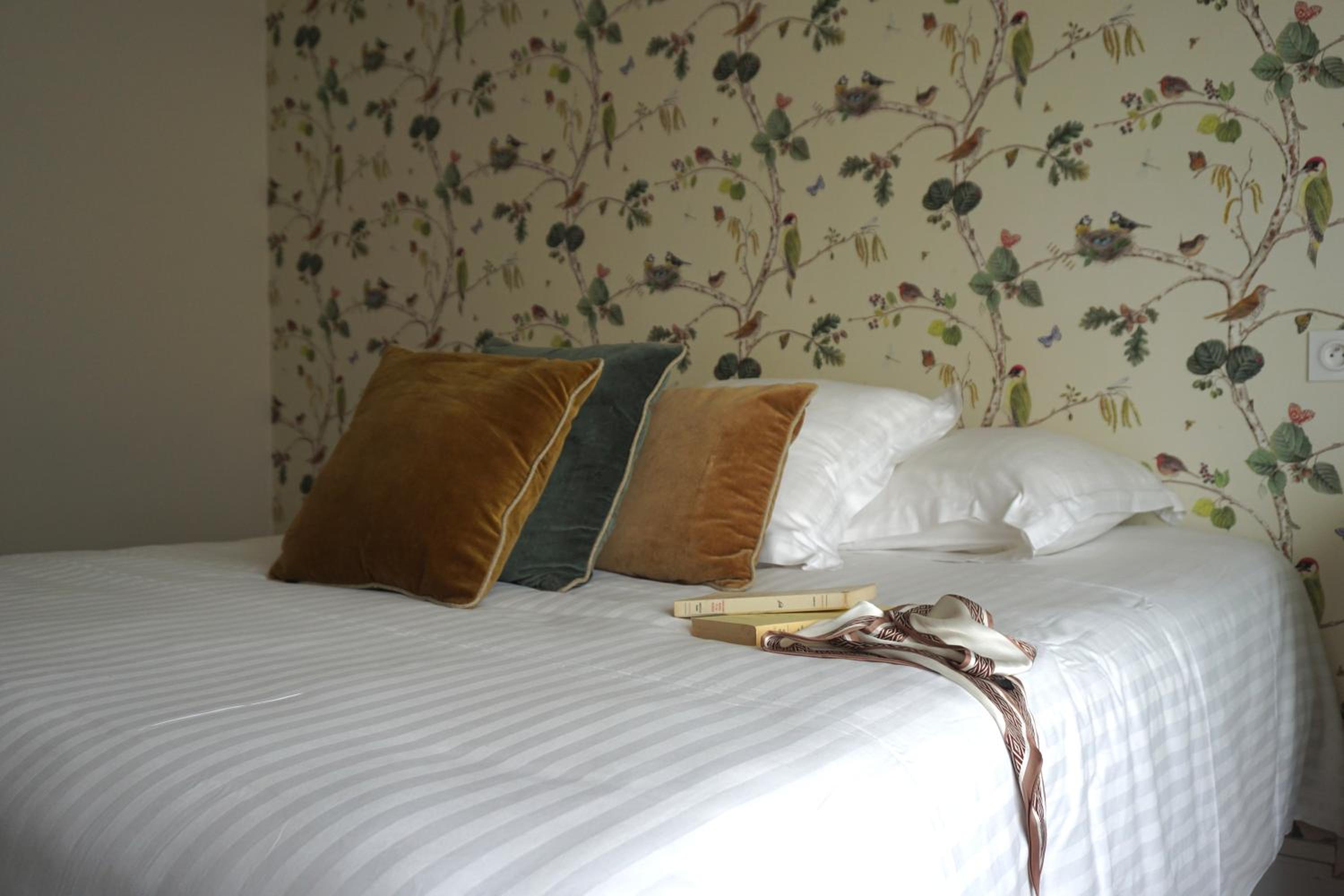 Grand Comfort Room