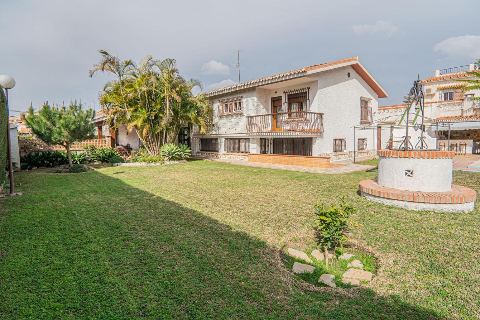 Villa with Garden View