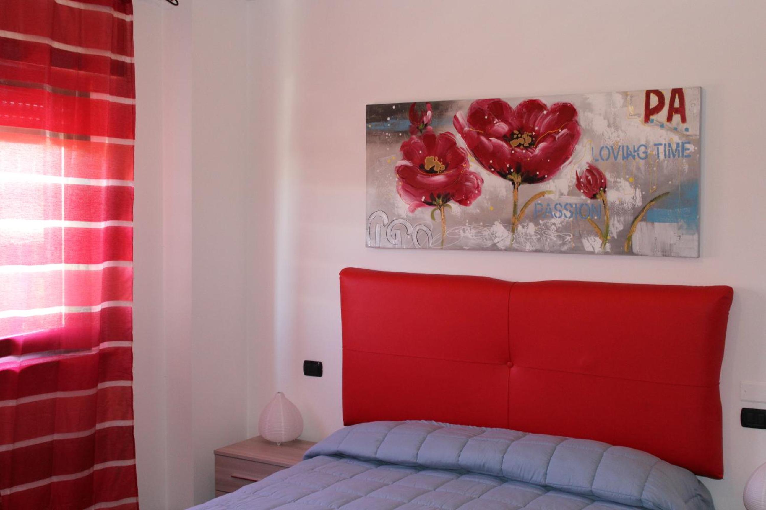 Double Room with Private Bathroom - Photo 13