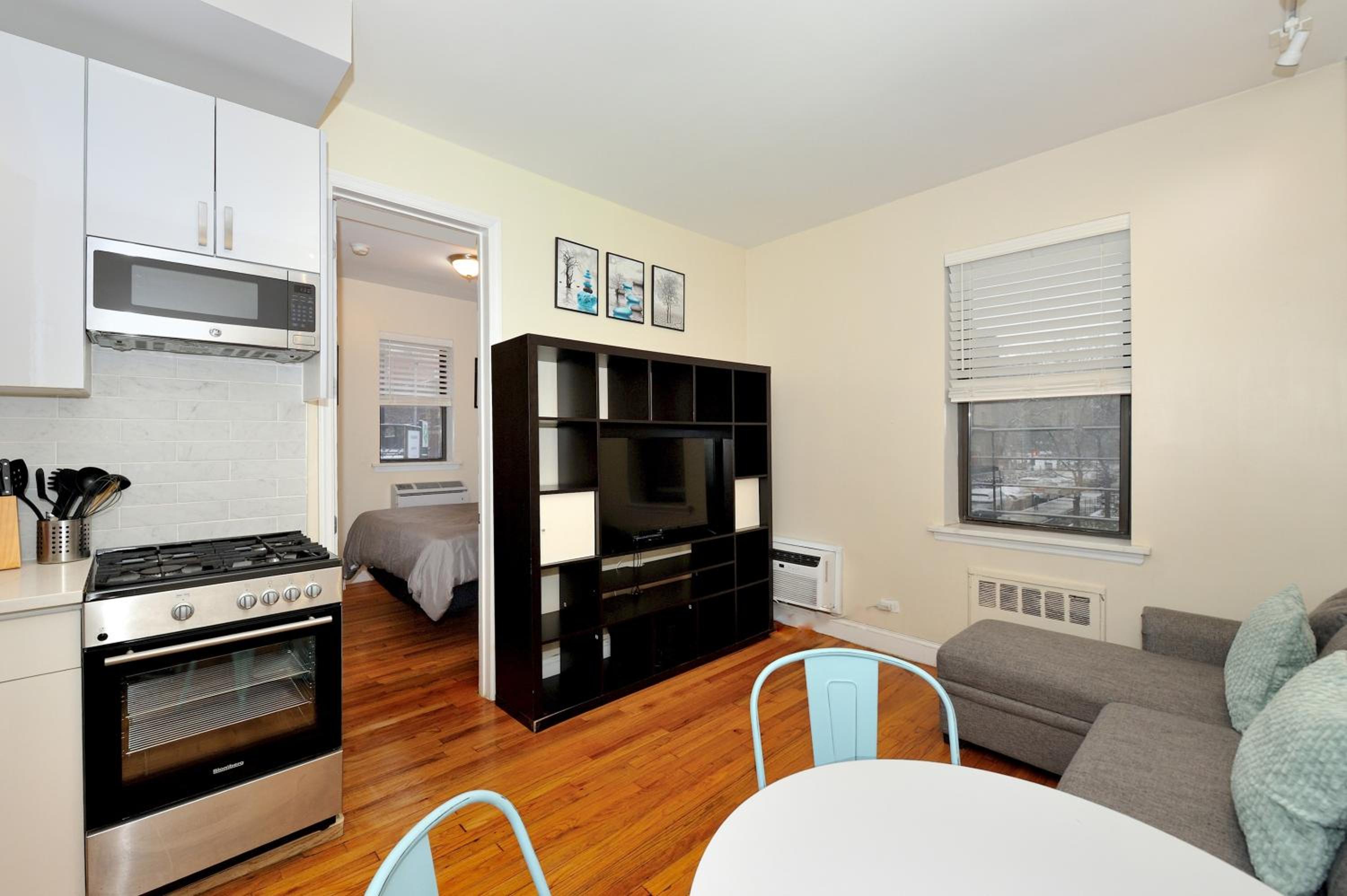 Apartment photo 3