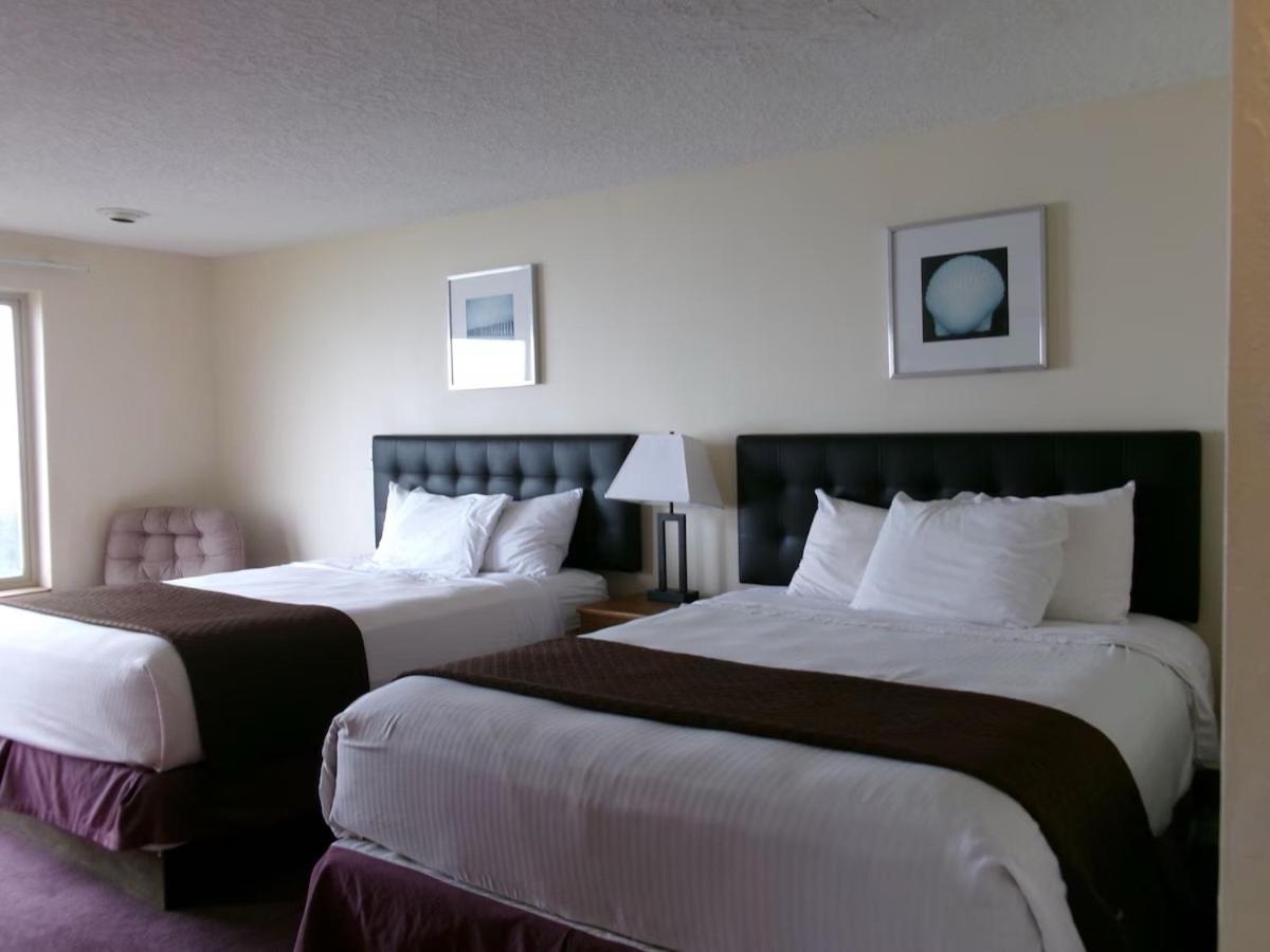 Two Bedroom Oceanfront Suite