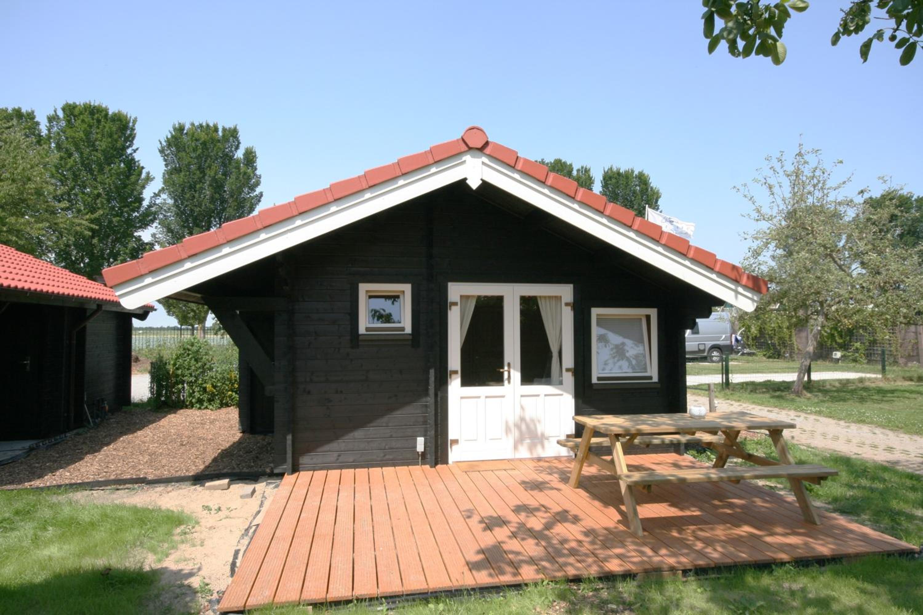 Bungalow with Patio - Photo 5