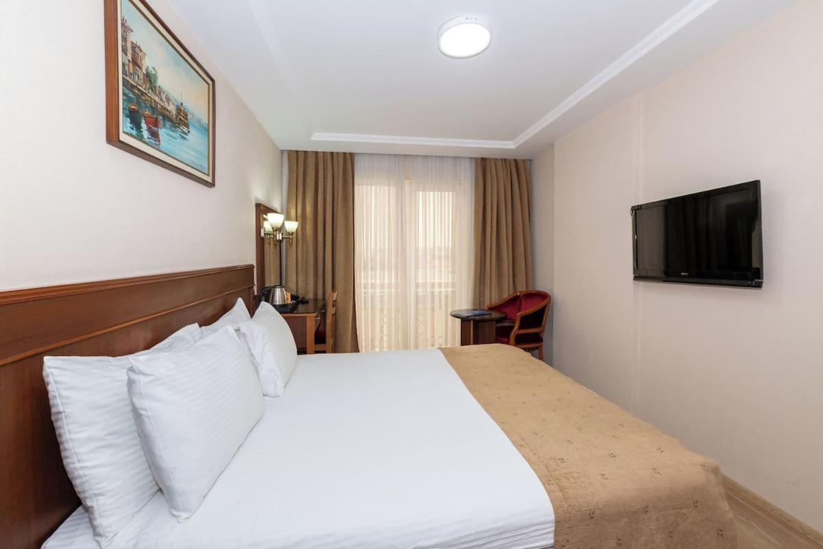 Budget Double or Twin Room photo 2