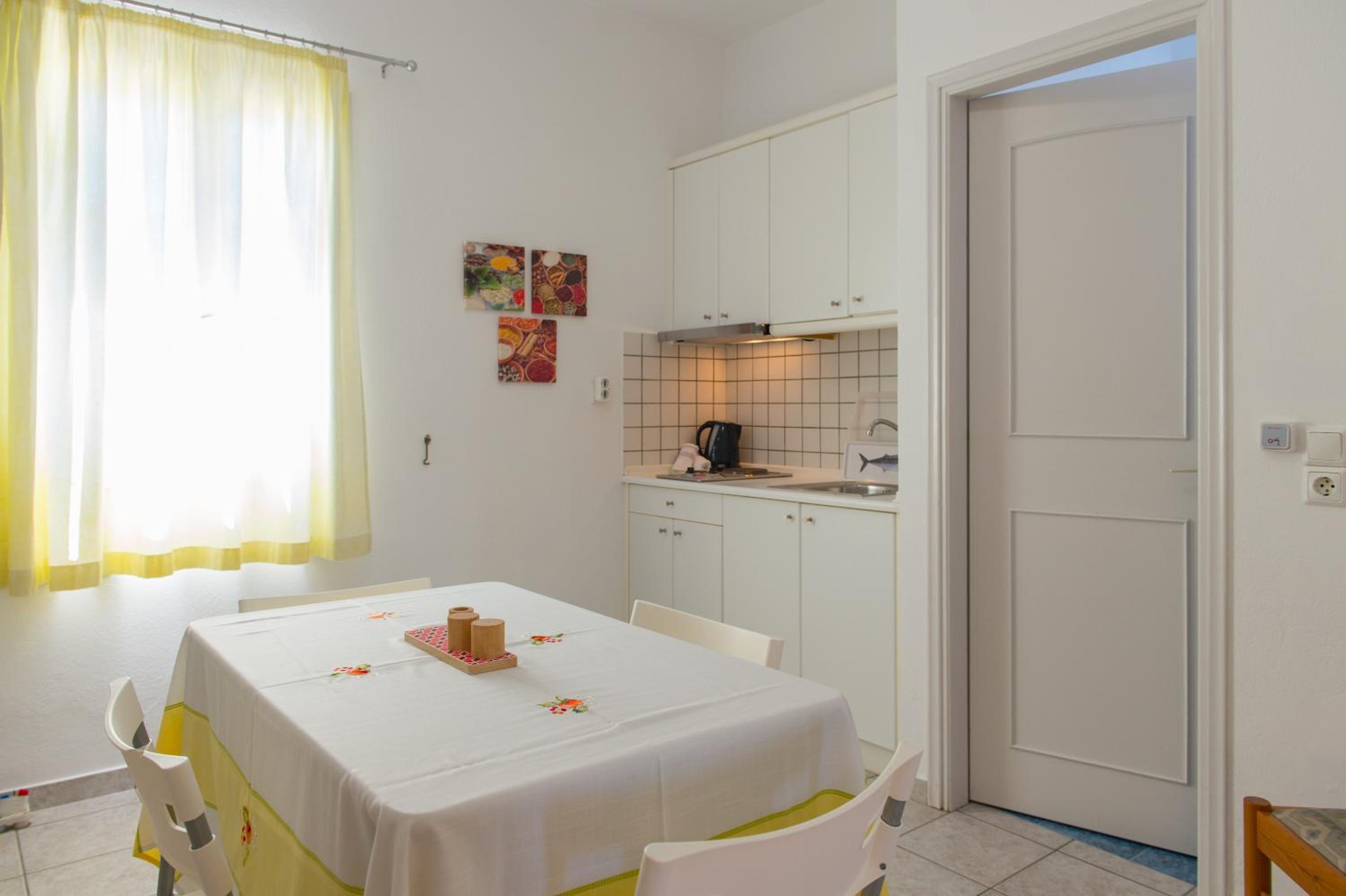 Apartment - Ground Floor photo 2