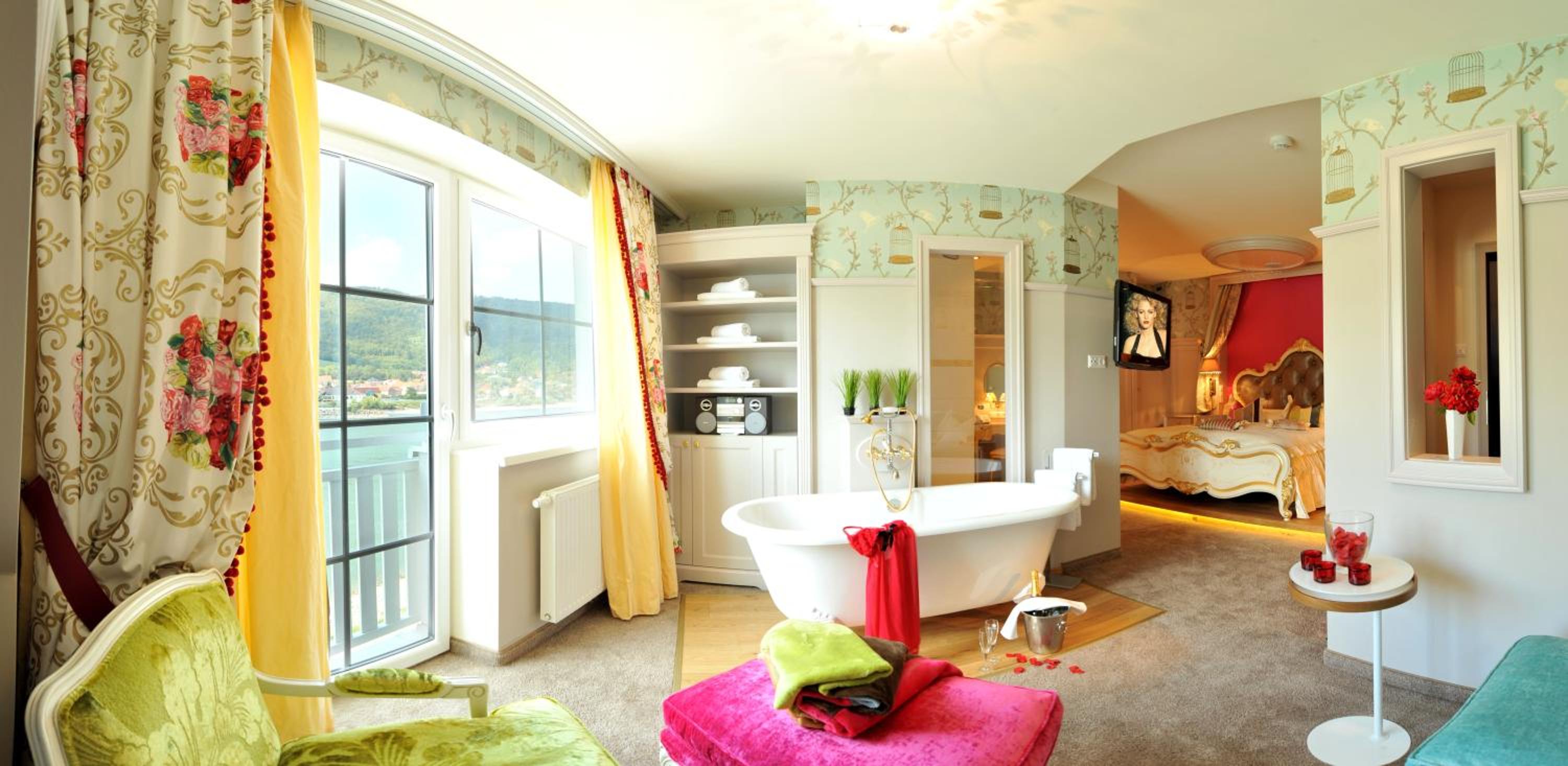 Suite with River View photo 2