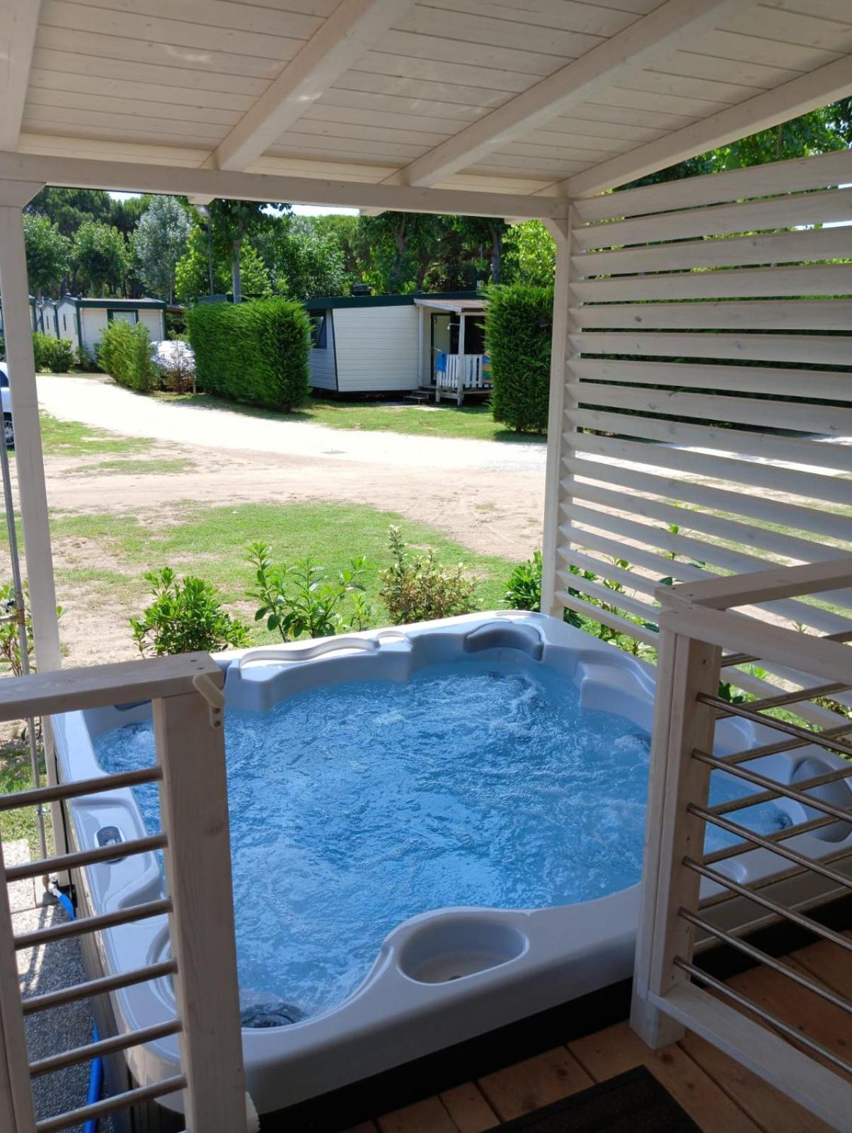 Mobile Home photo 1