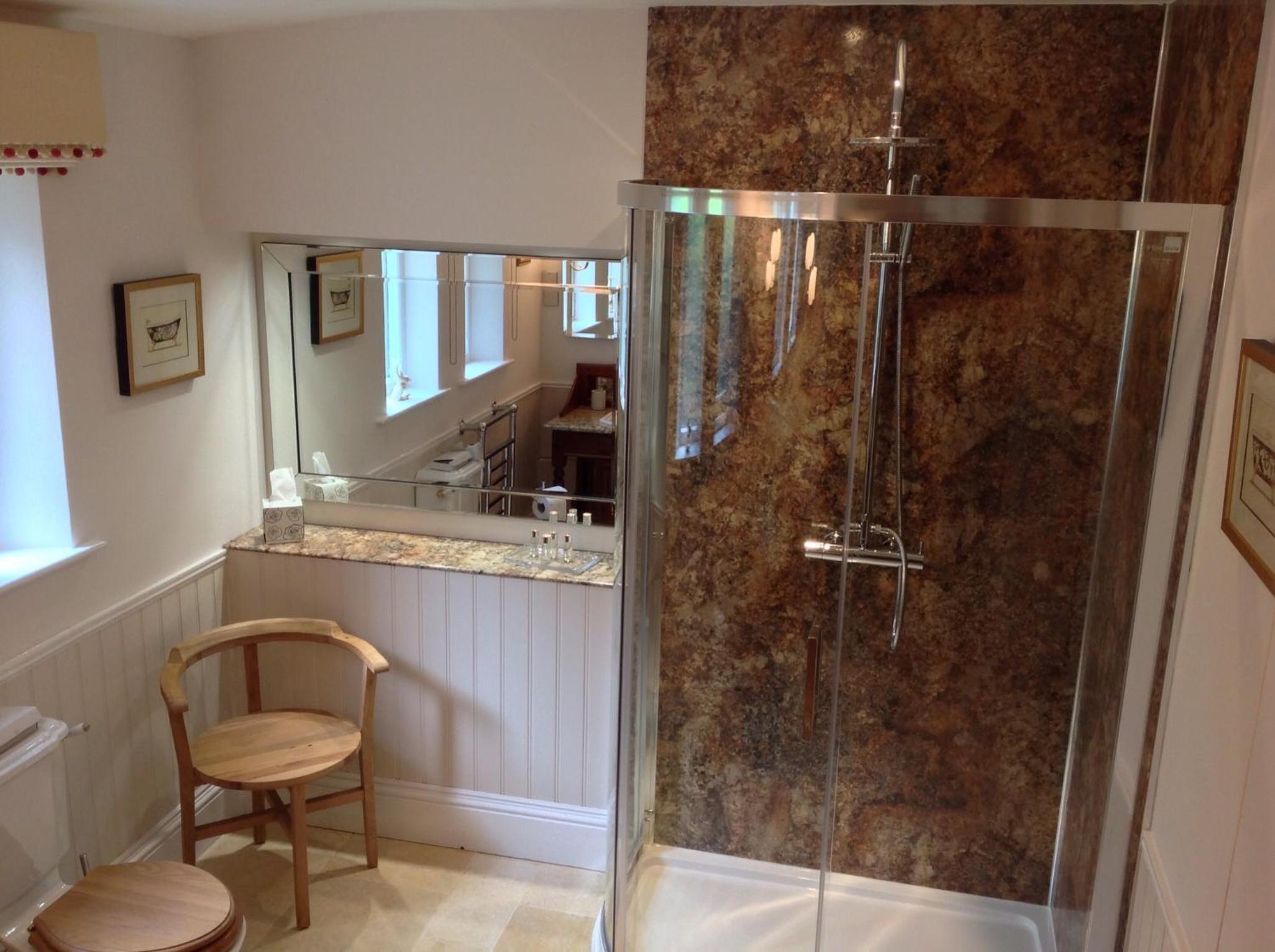 Deluxe Double Room with Shower photo 3