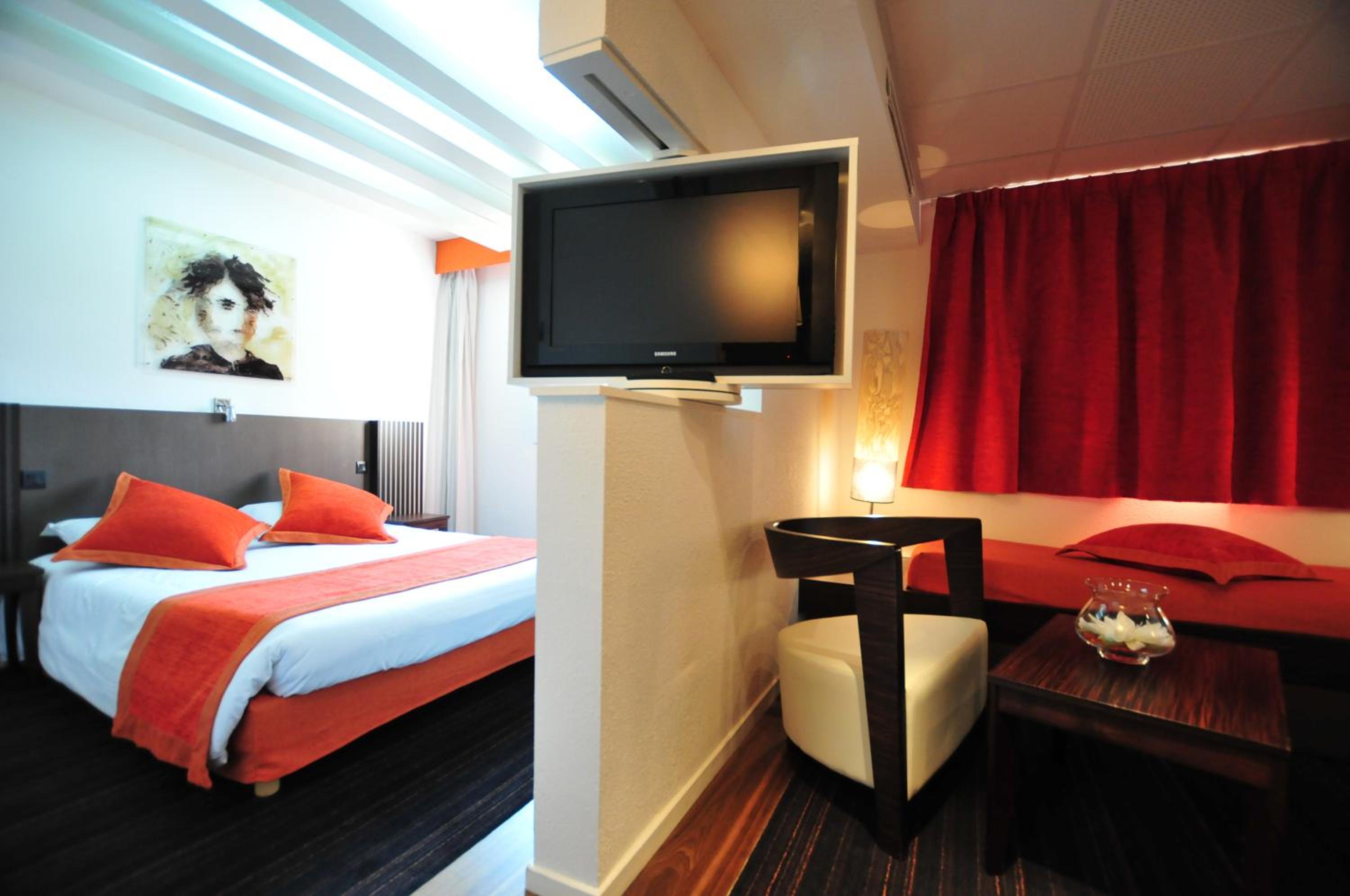 Privilege Room - Photo 1