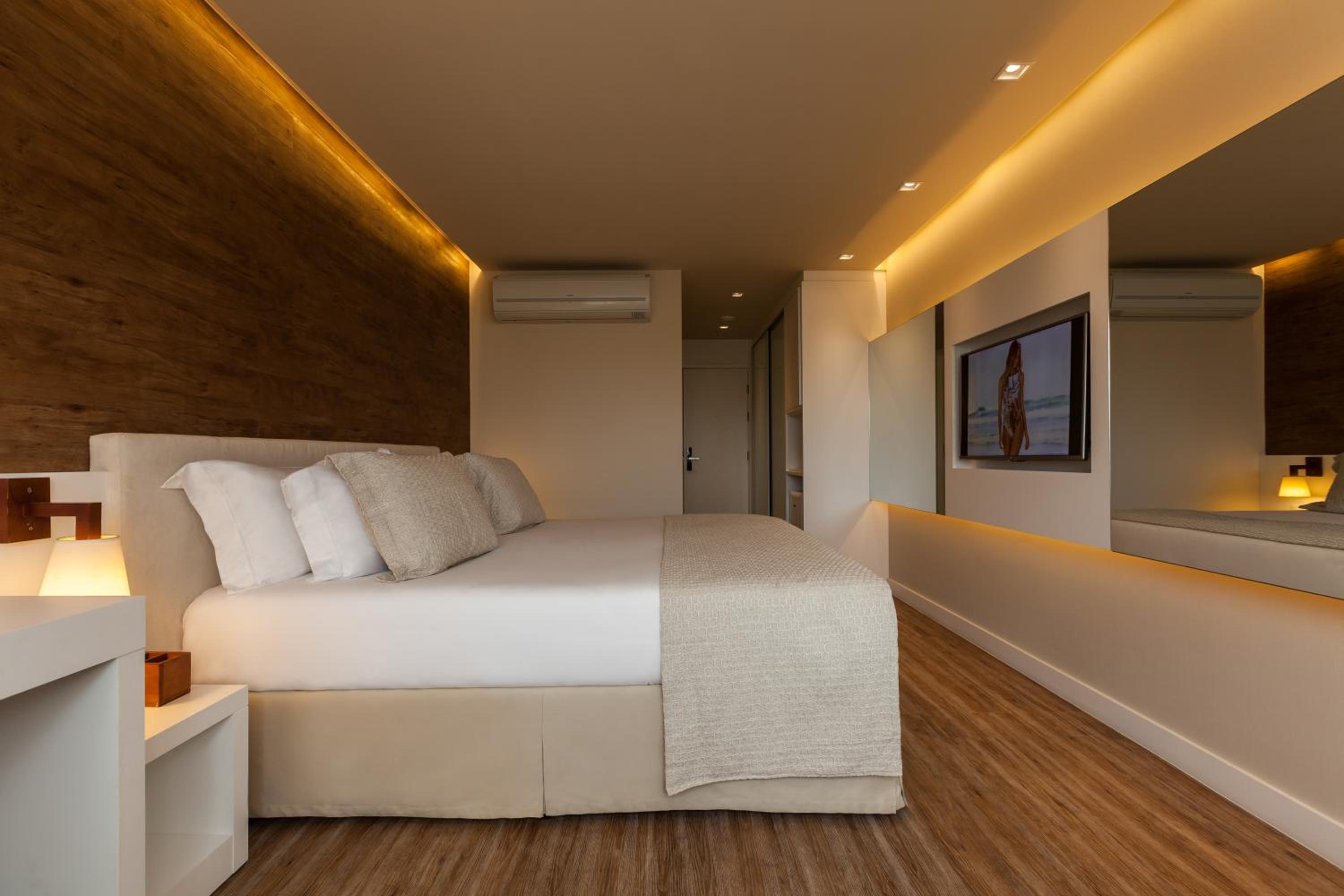 Available room