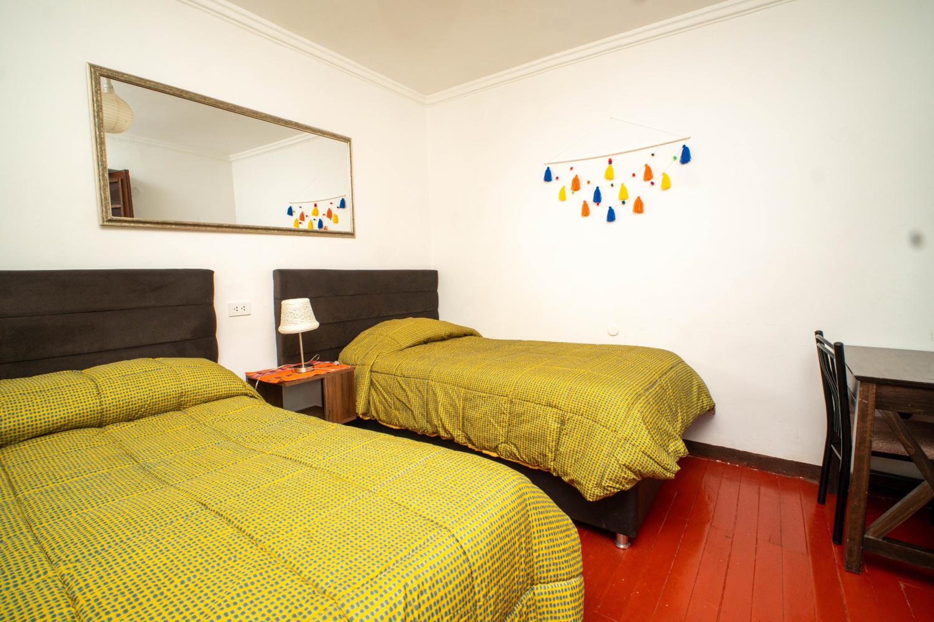 Basic Triple Room with Shared Bathroom