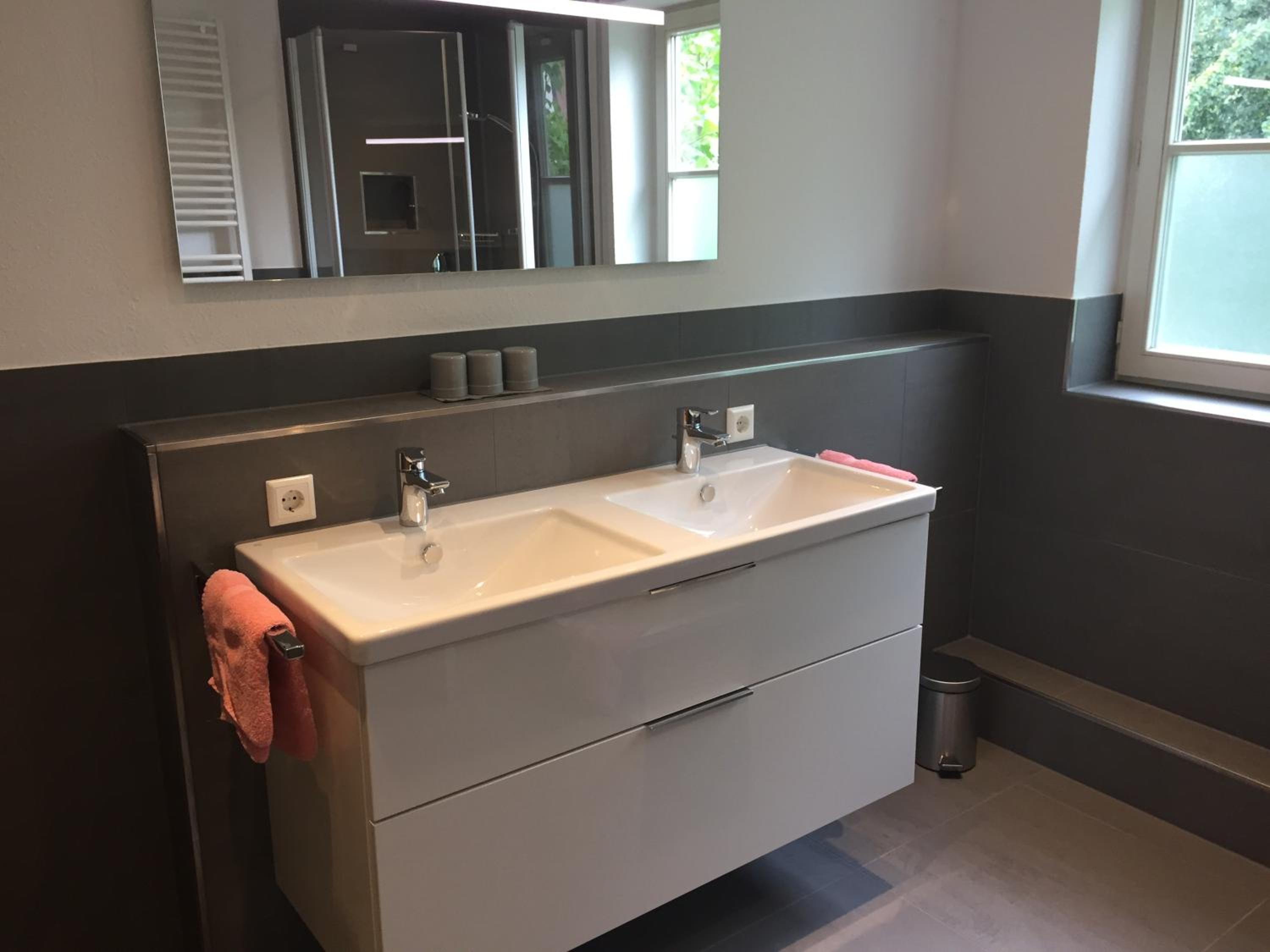 Family Room with Two Bathrooms - Guest house photo 2