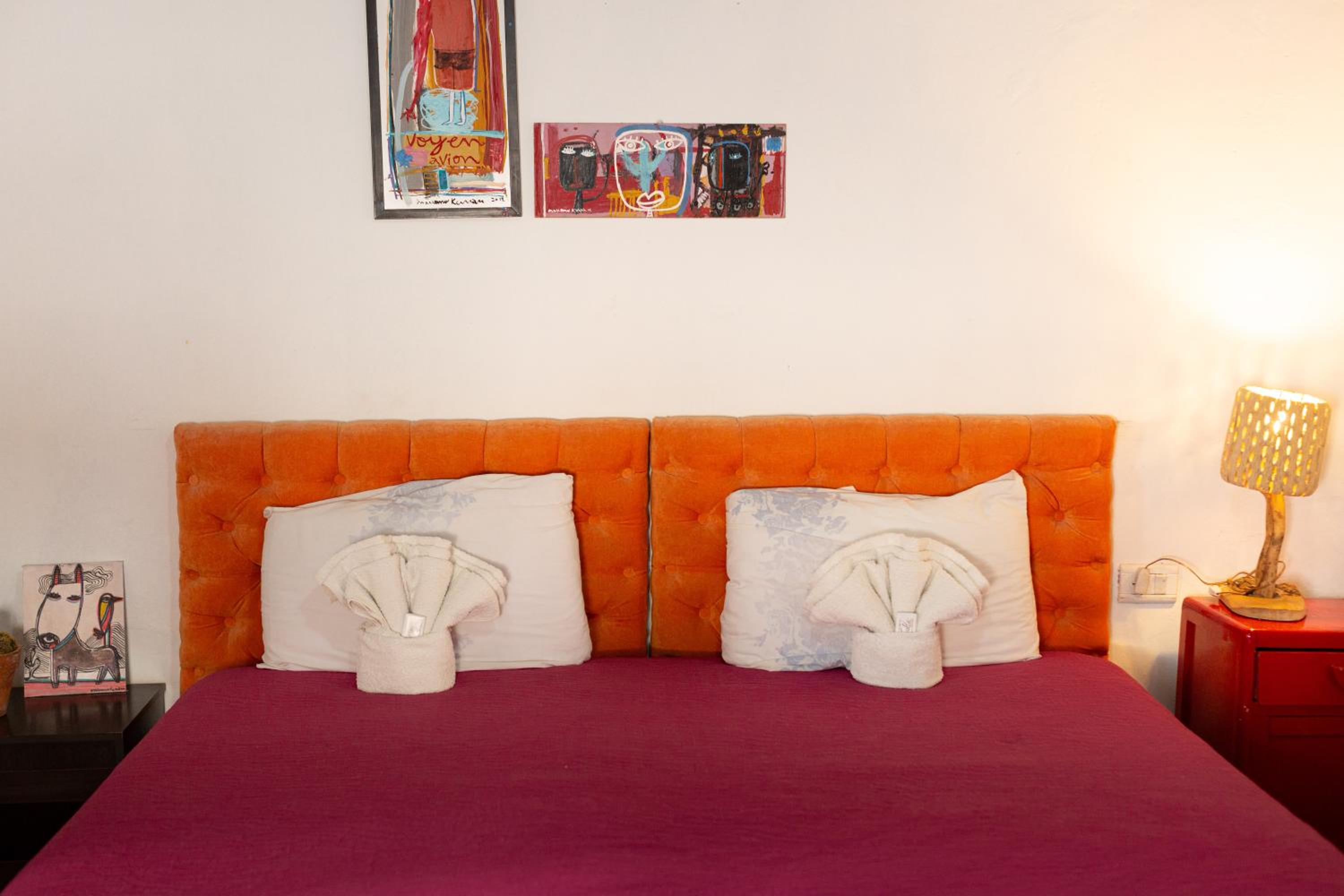 Double Room with Shared Bathroom photo 2