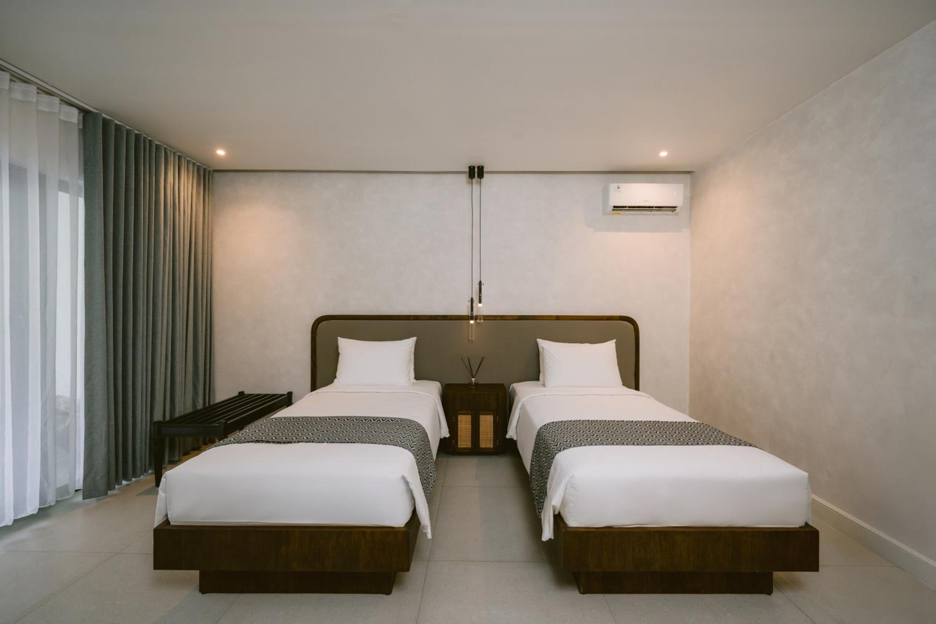 Deluxe Plus Twin Room - Photo 4