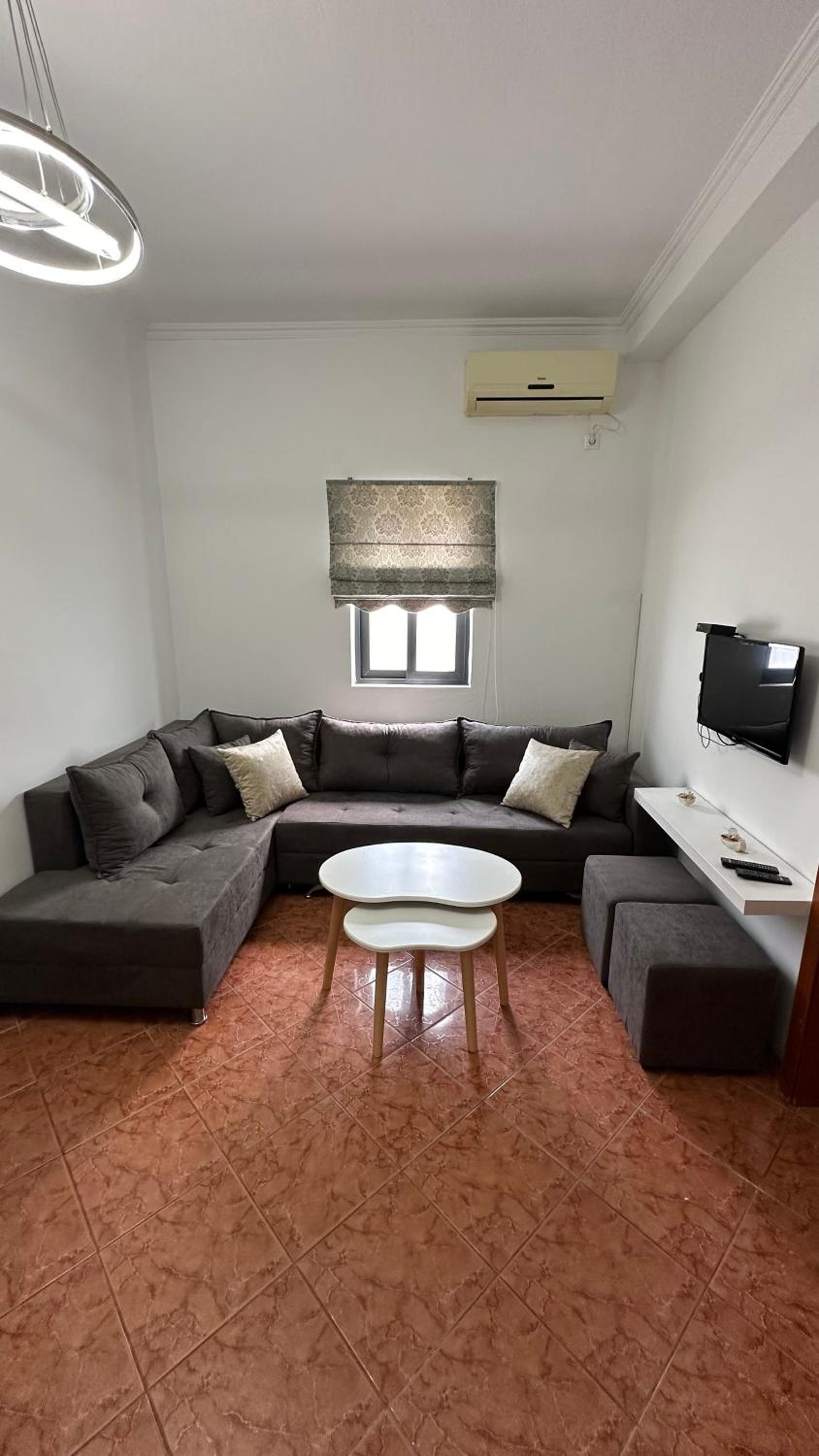 One-Bedroom Deluxe Apartment
