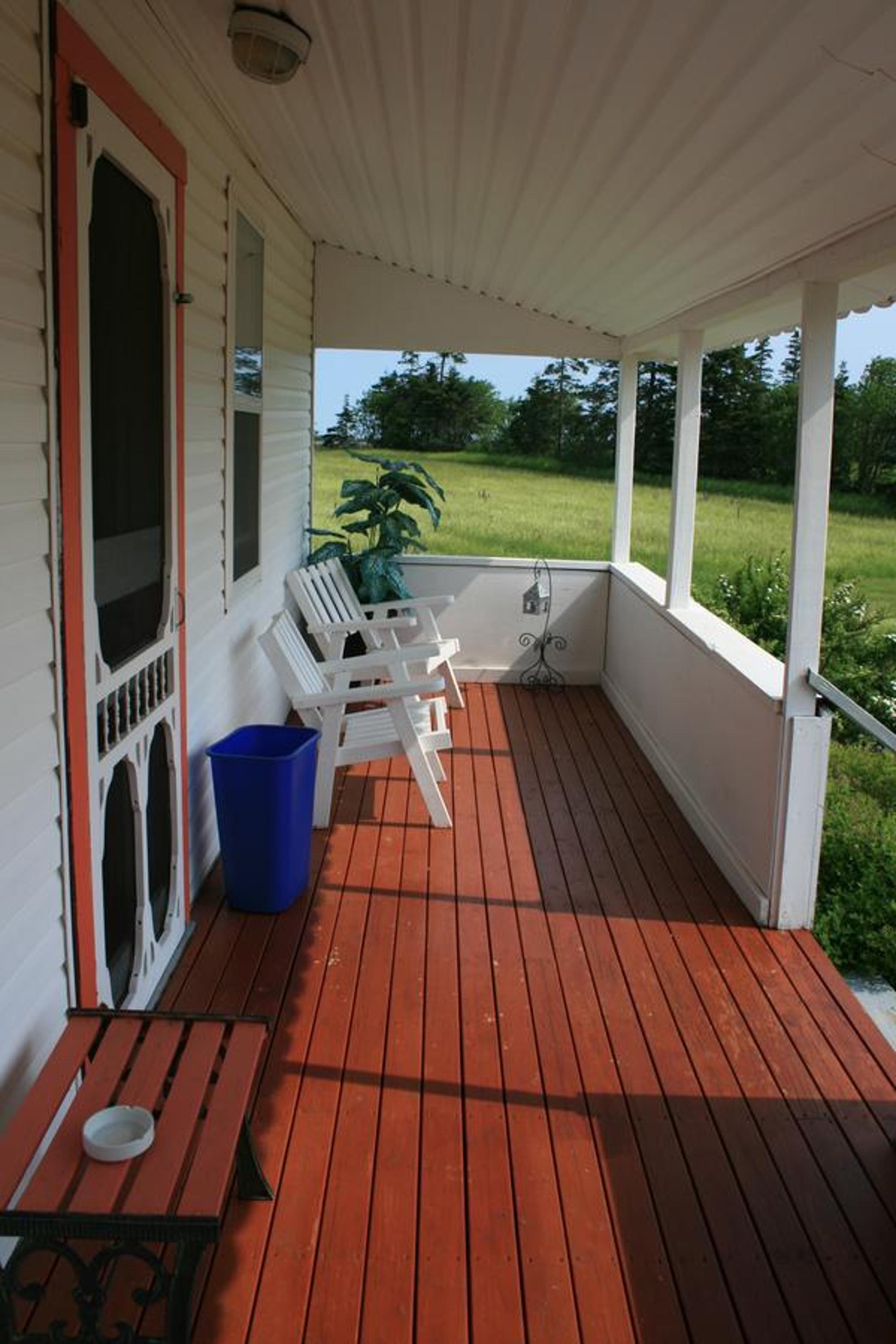 Two-Bedroom House photo 2