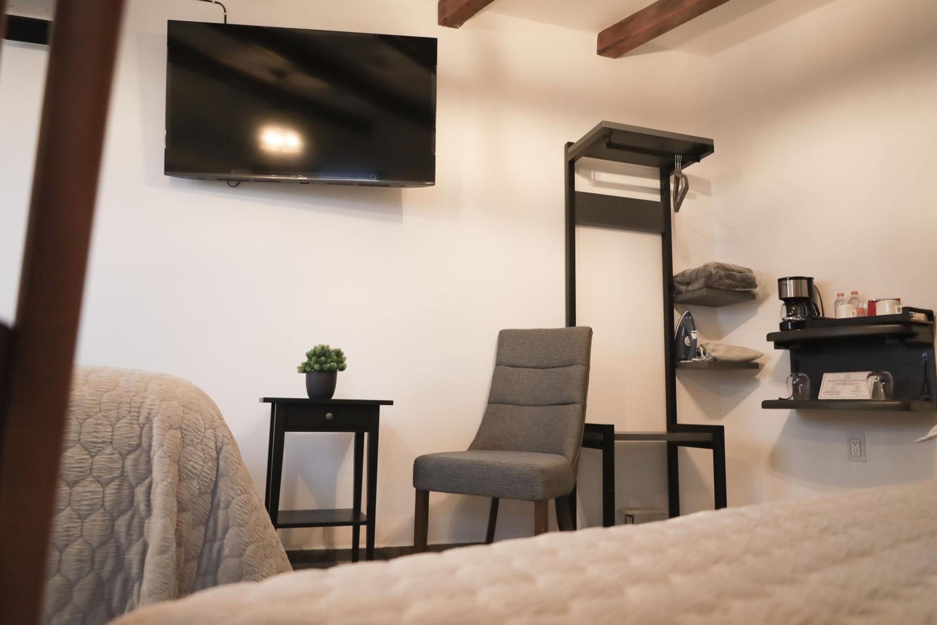 Deluxe Family Suite