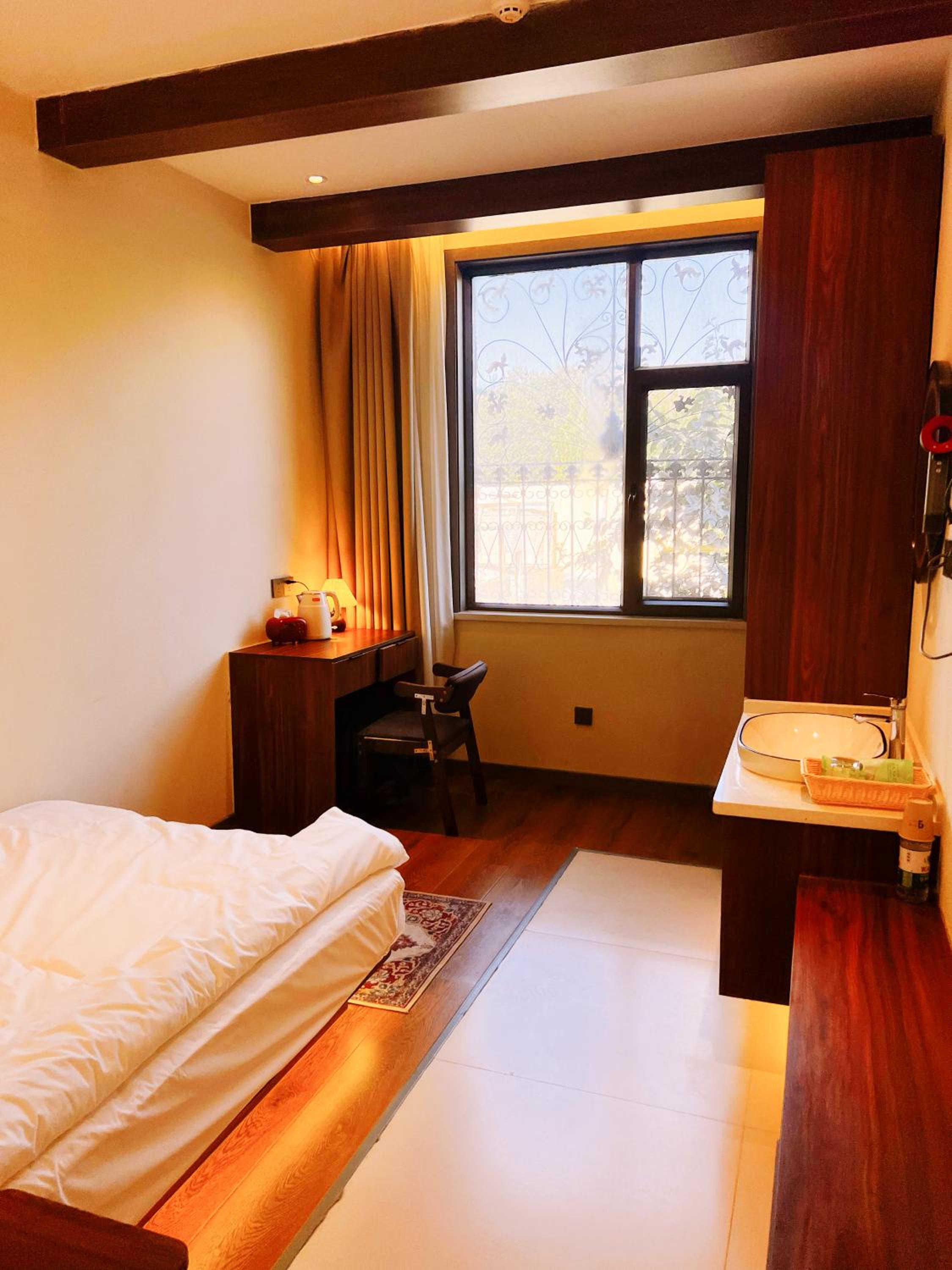 Single Room with Shower