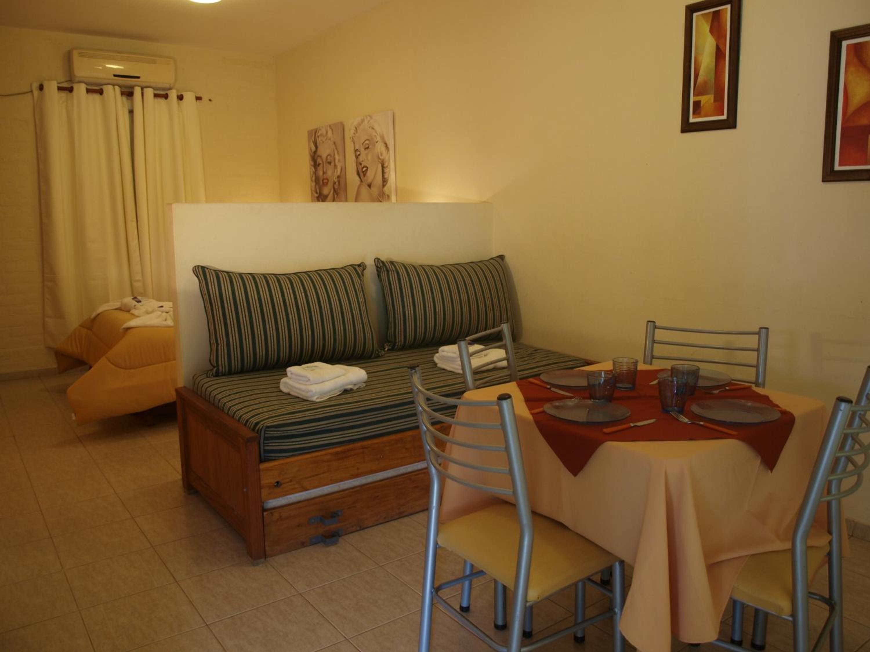 Apartment photo 3