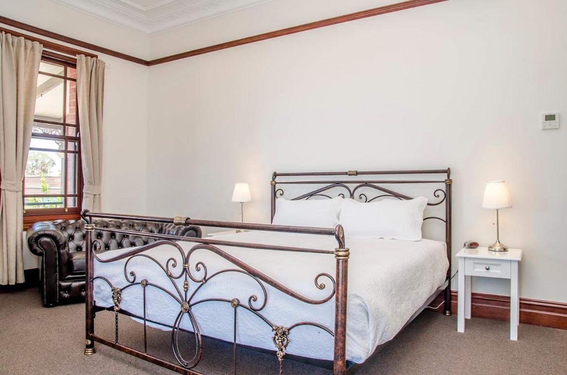 Executive King Room with Balcony photo 1