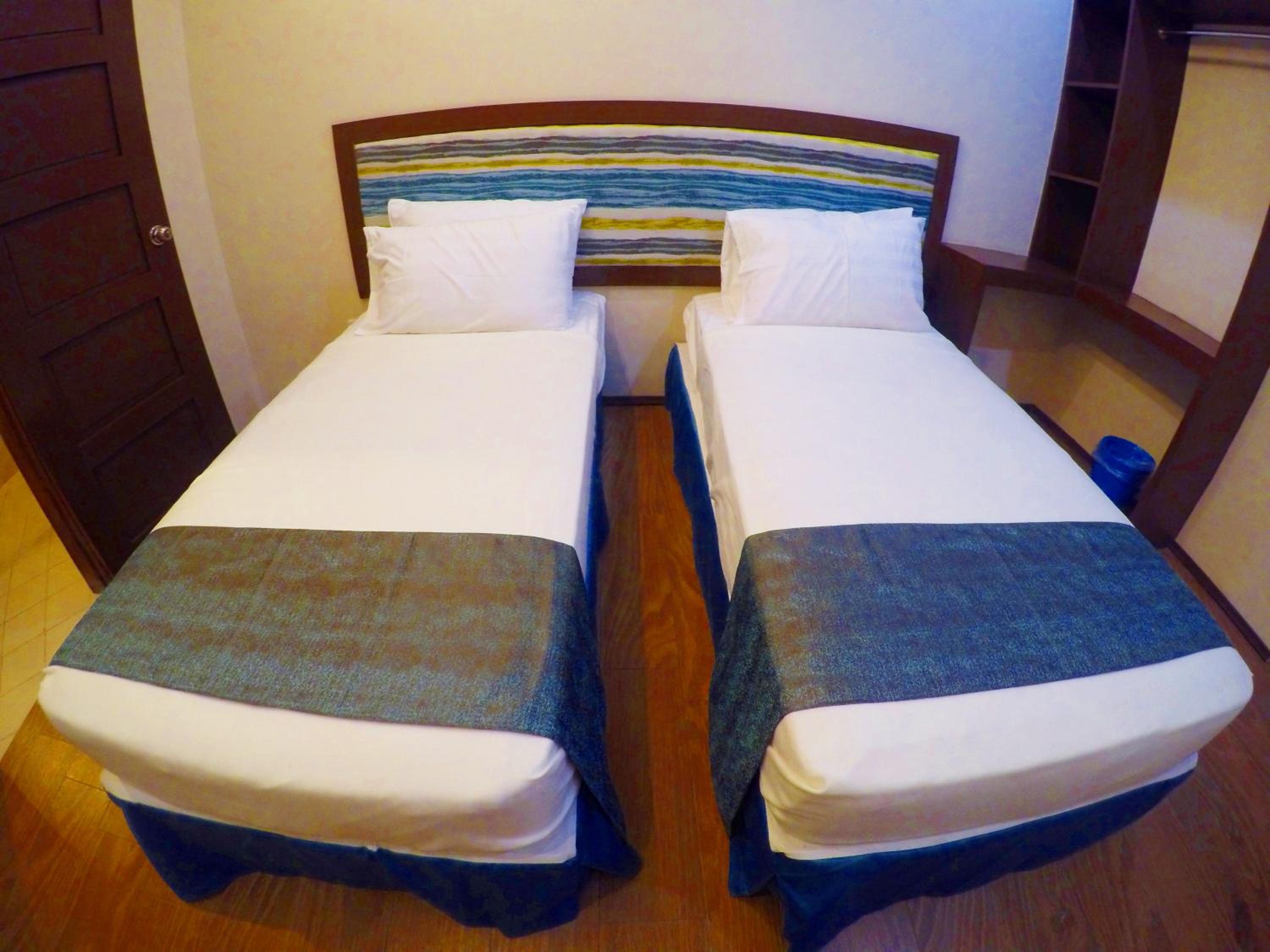Standard Twin Room photo 3