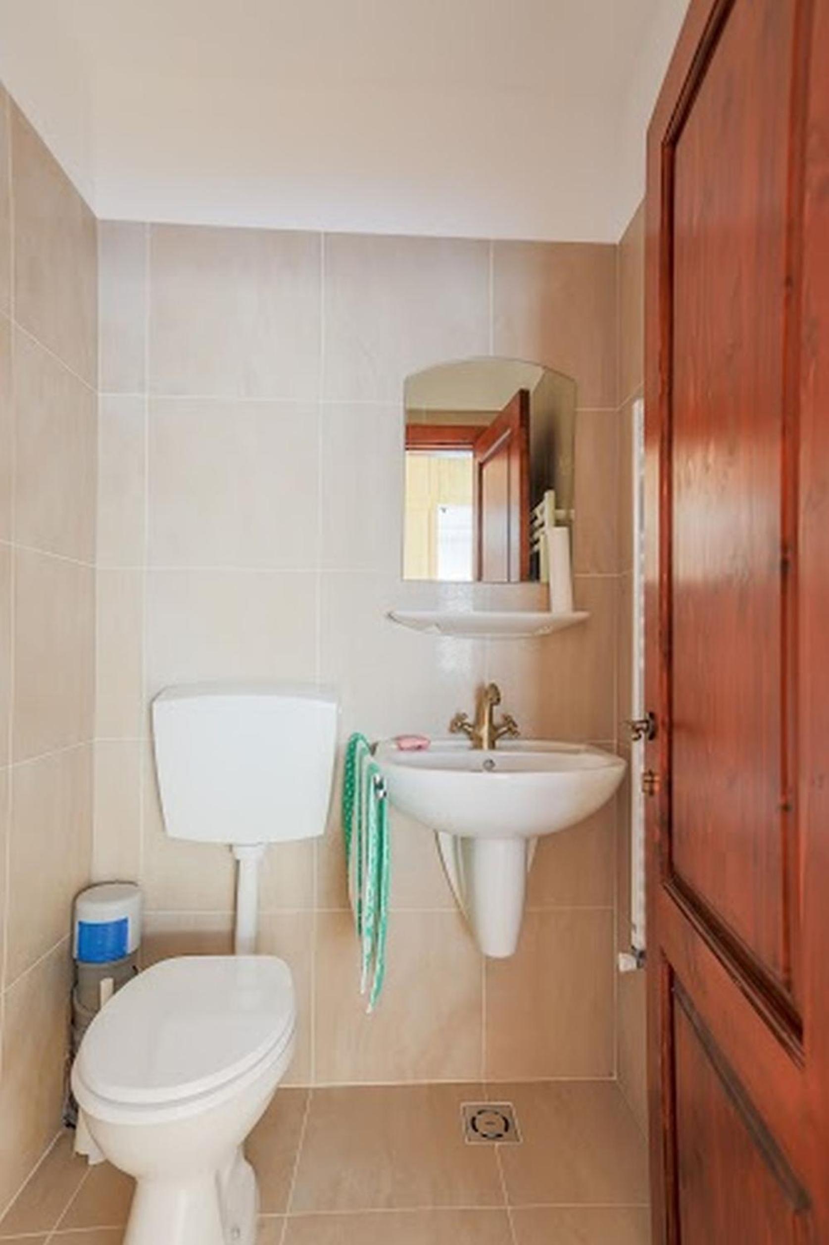 Double Room with Private Bathroom photo 2