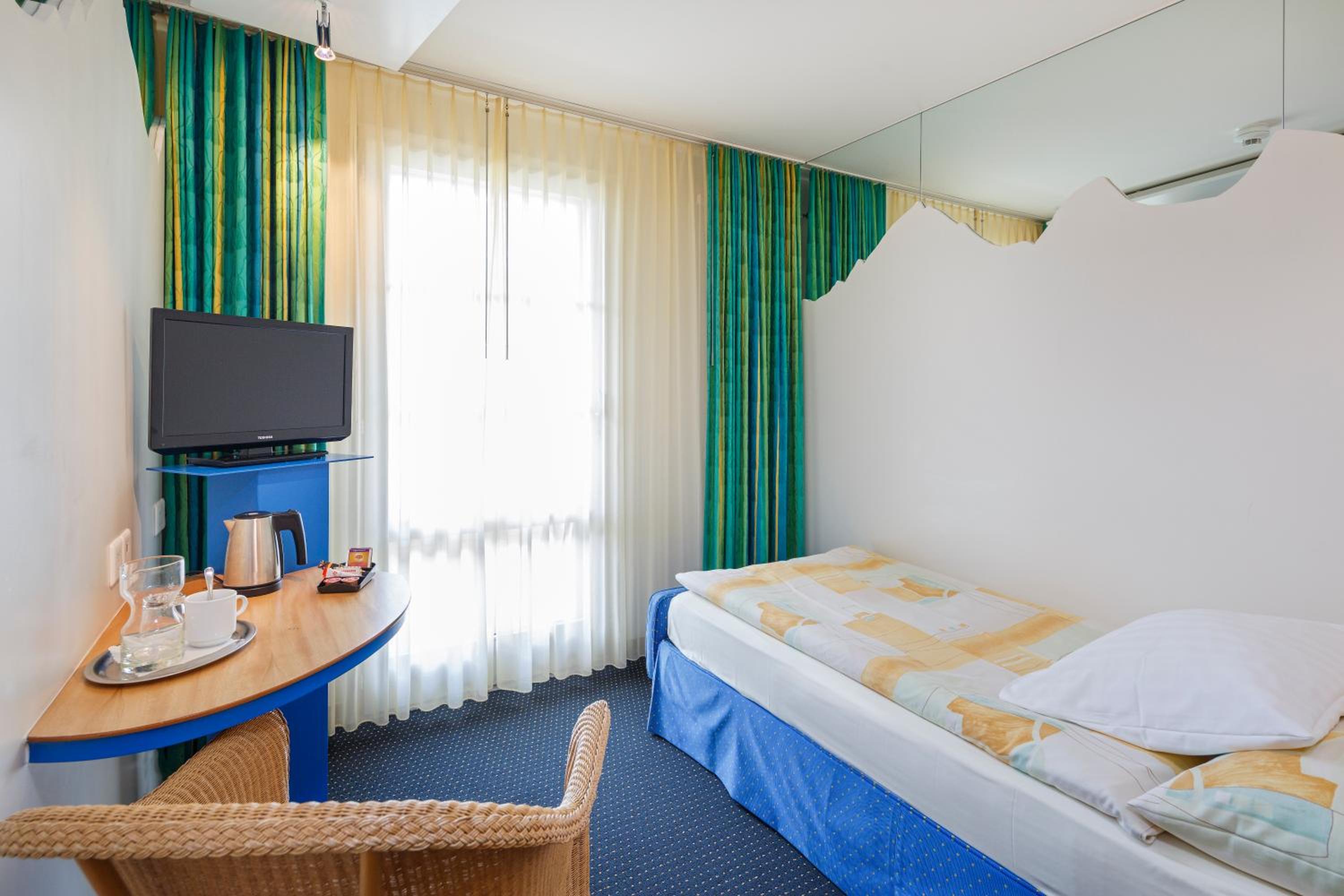 Single Room photo 1