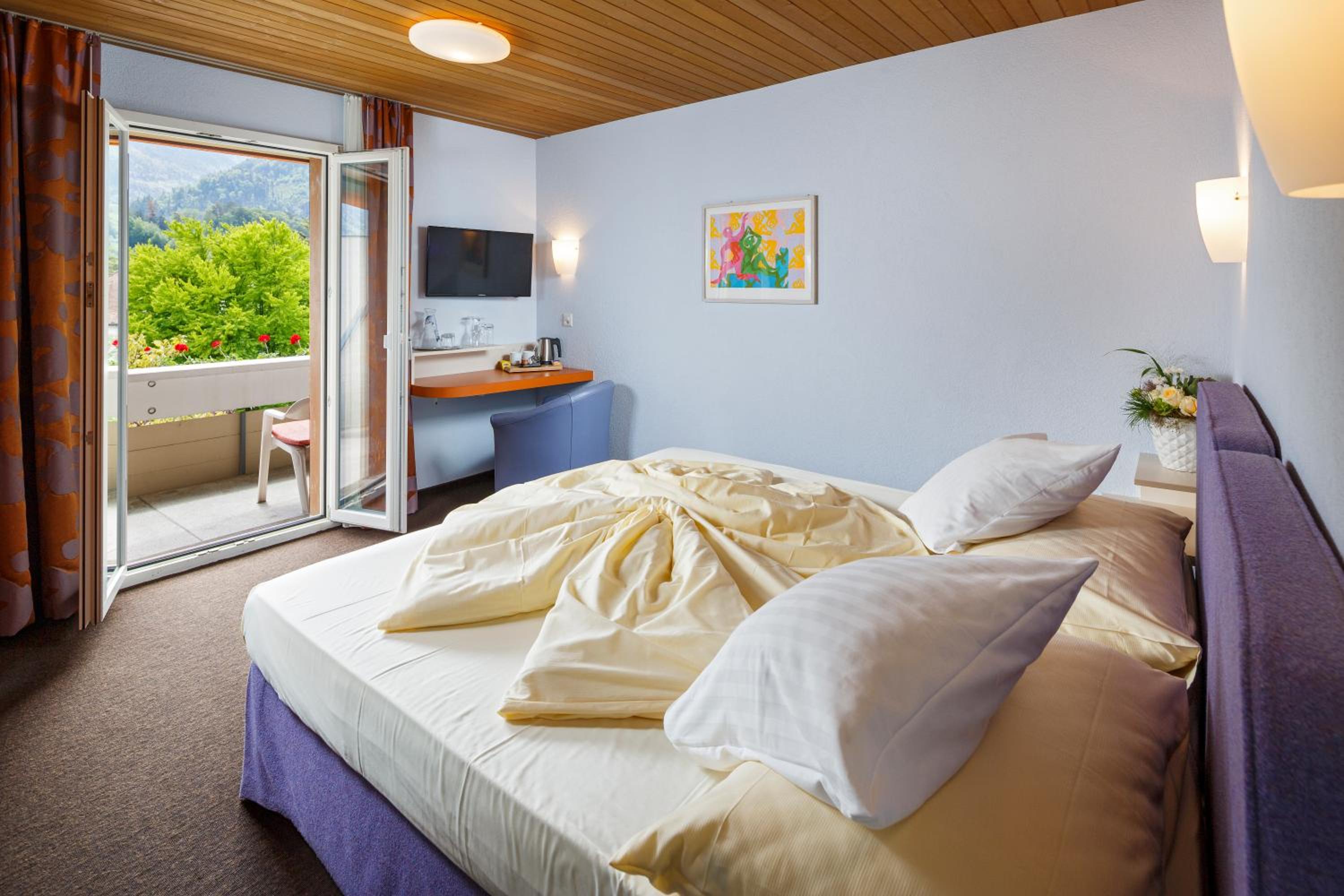 Standard Twin Room photo 2