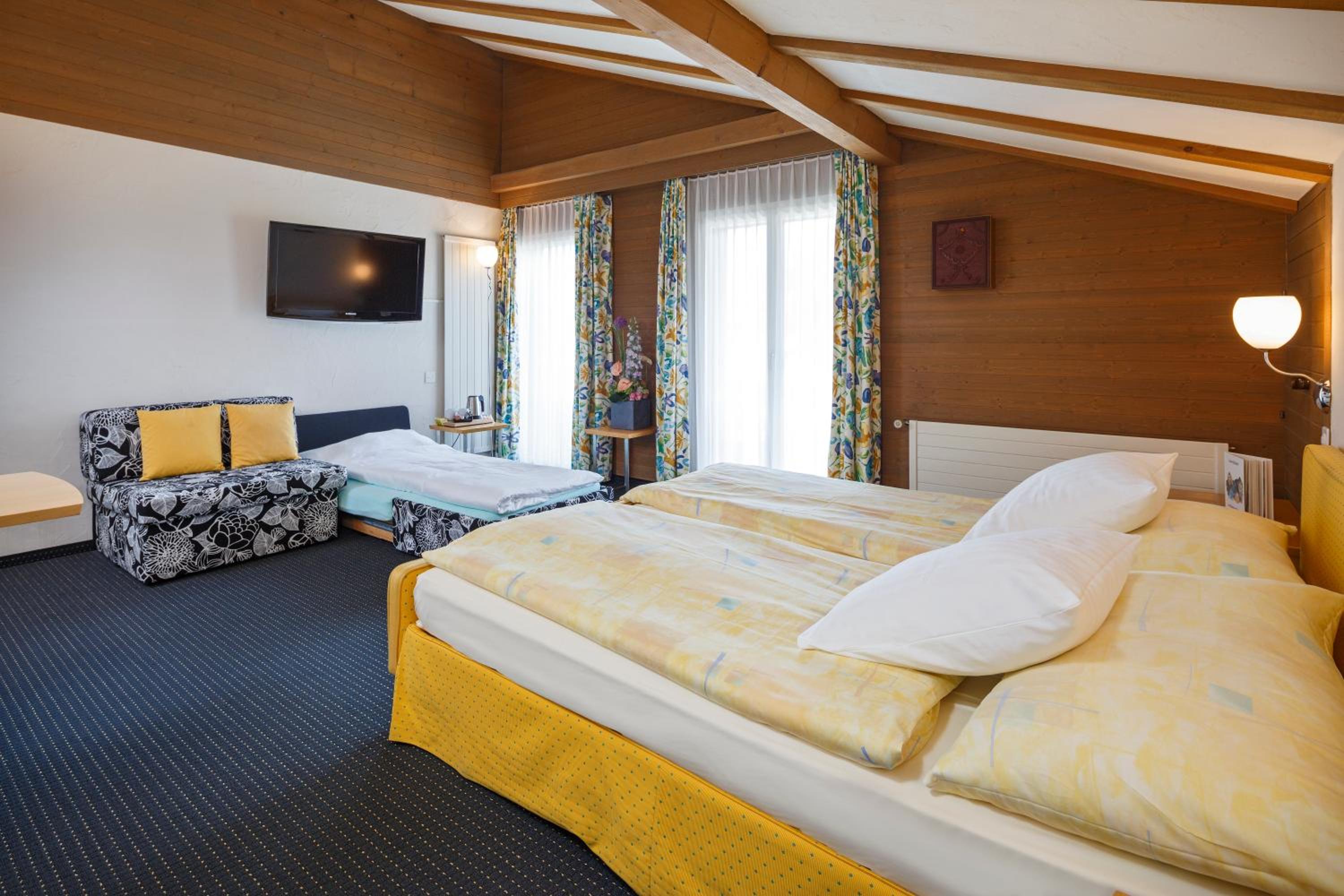 Standard Quadruple Room - Photo 2
