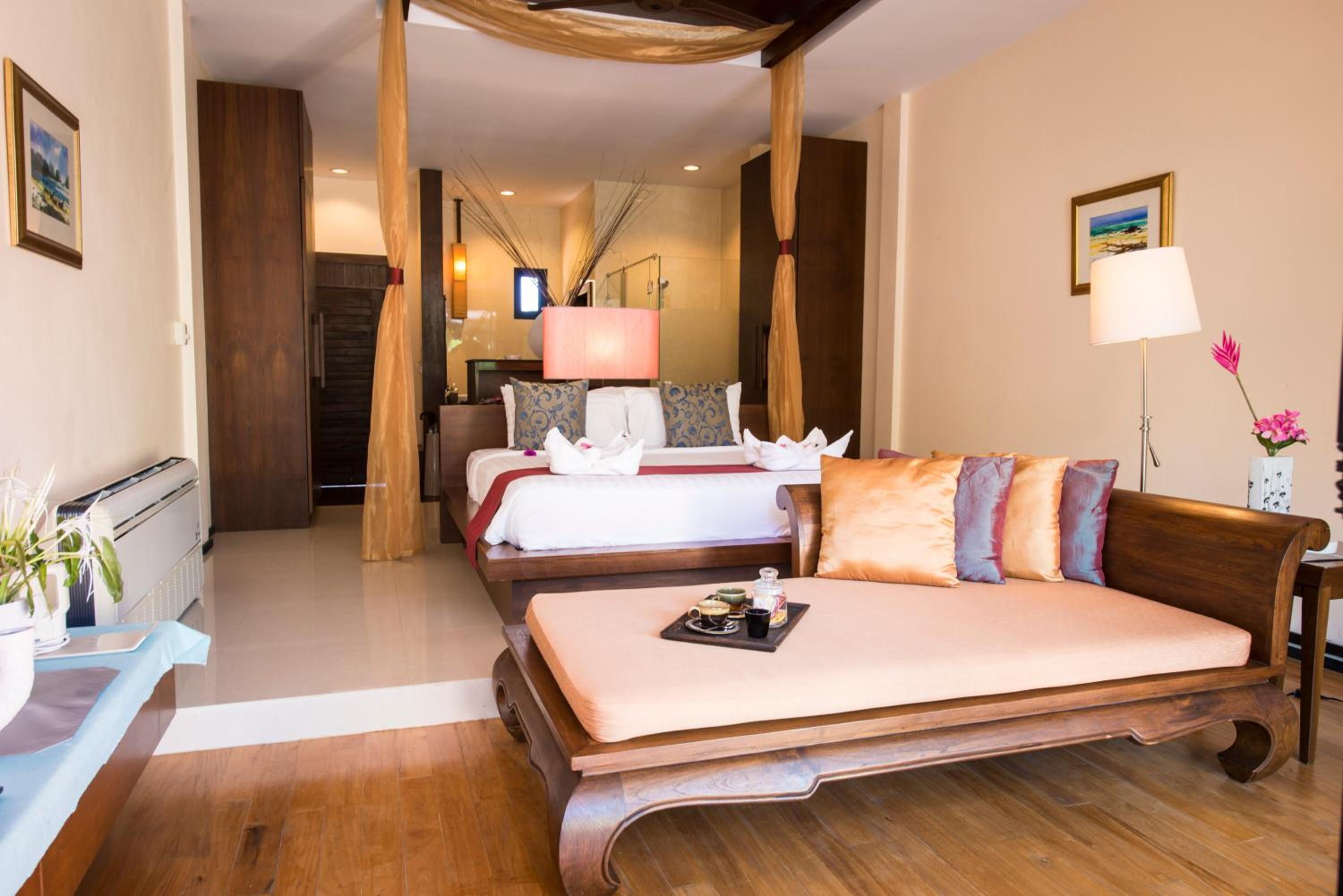 Deluxe Double Room with Private Pool - Photo 6