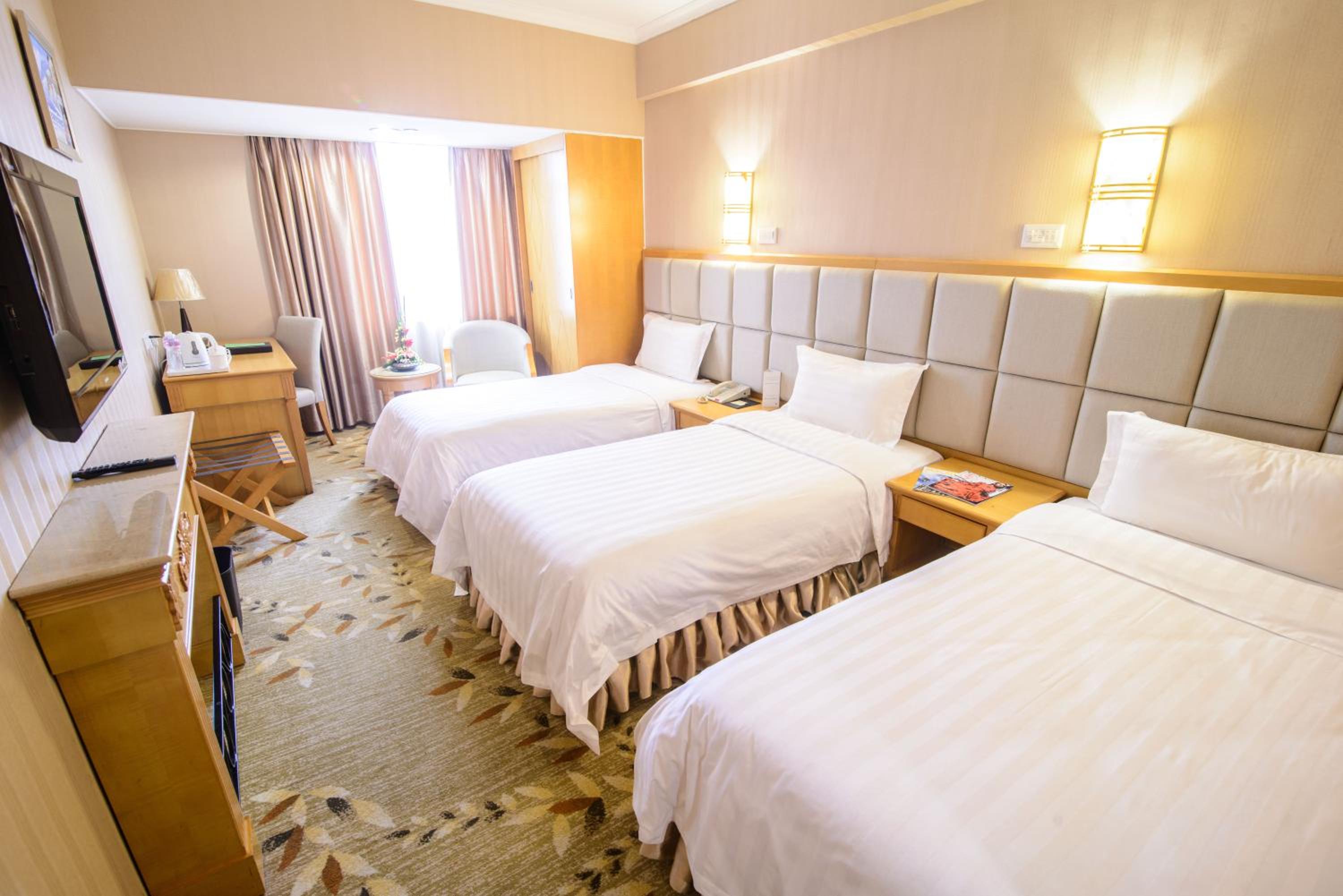 Standard Triple Room - Photo 2