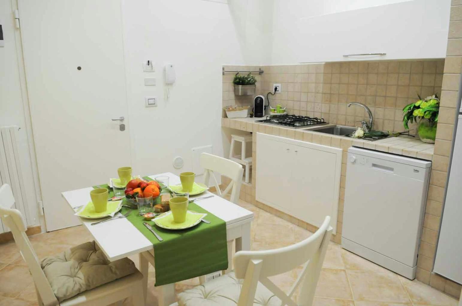 One-Bedroom House - Photo 5