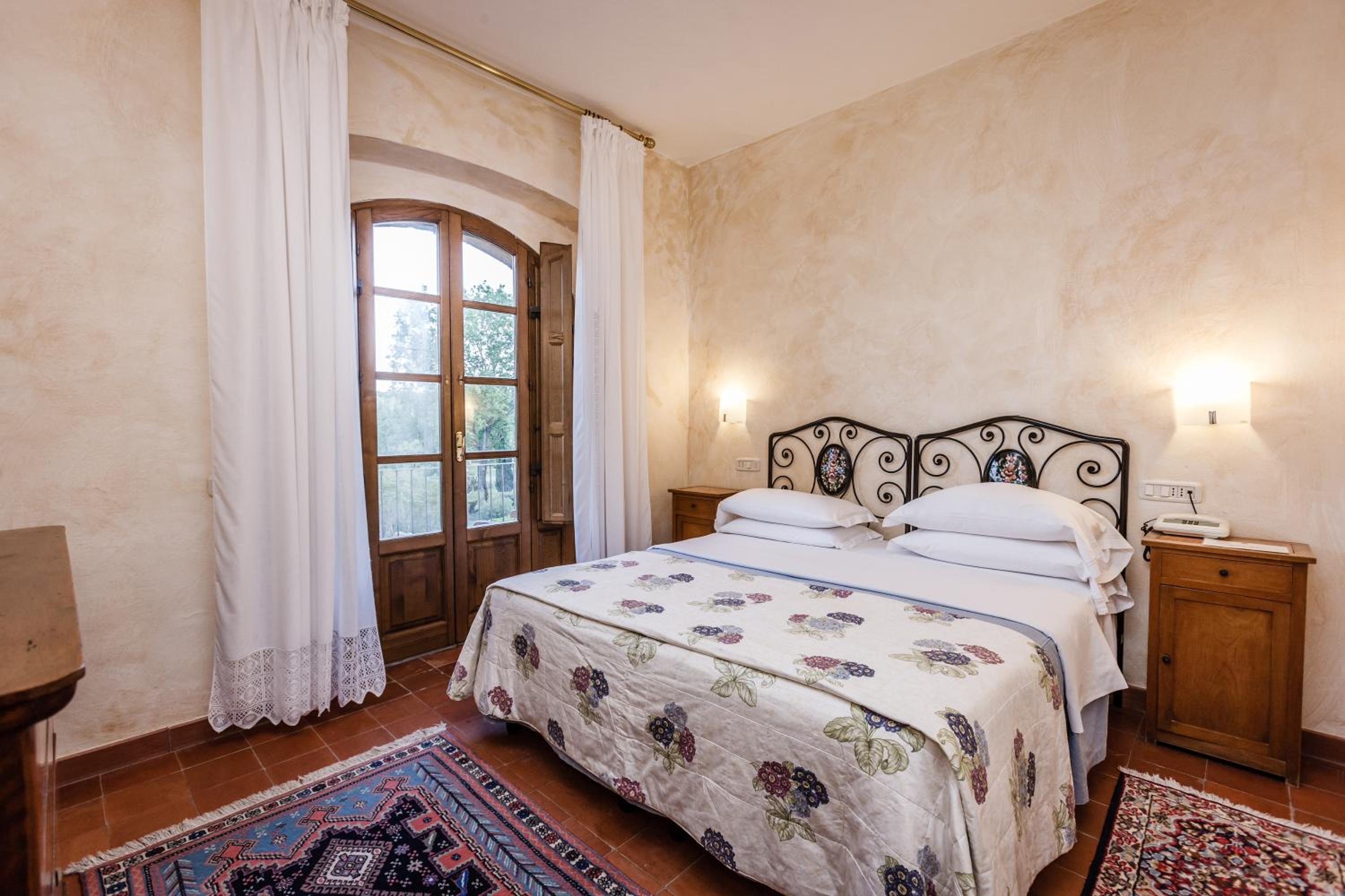 Suite - Photo 12