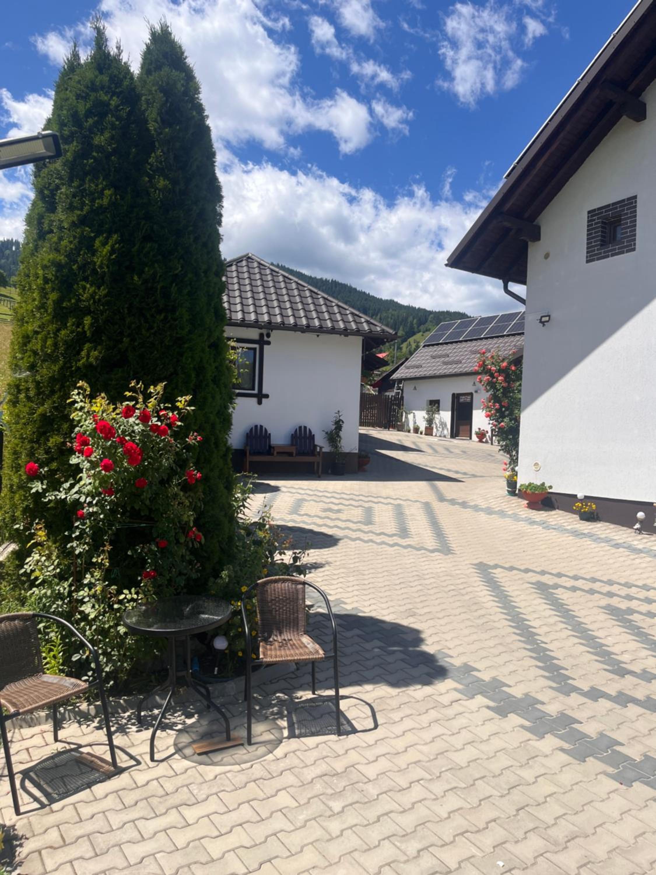 Villa with Garden View - Photo 3