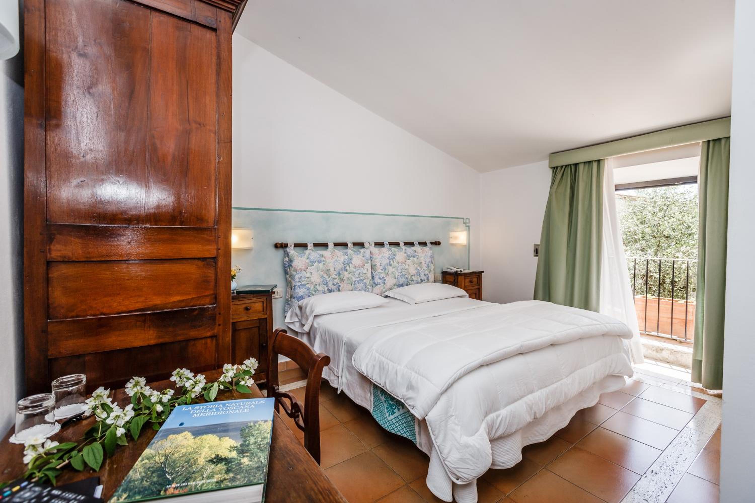 Classic Double Room - Photo 5