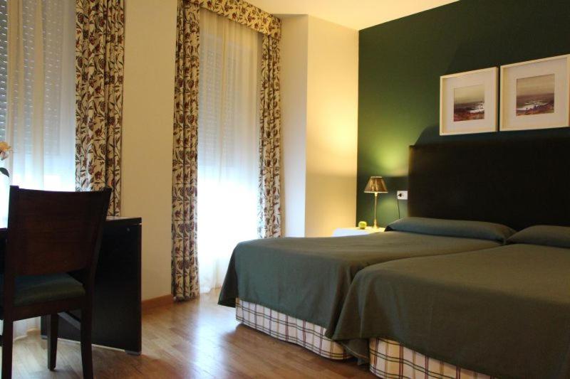 Double or Twin Room photo 3