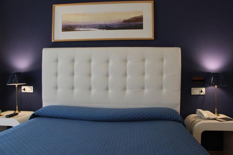 Double or Twin Room photo 2