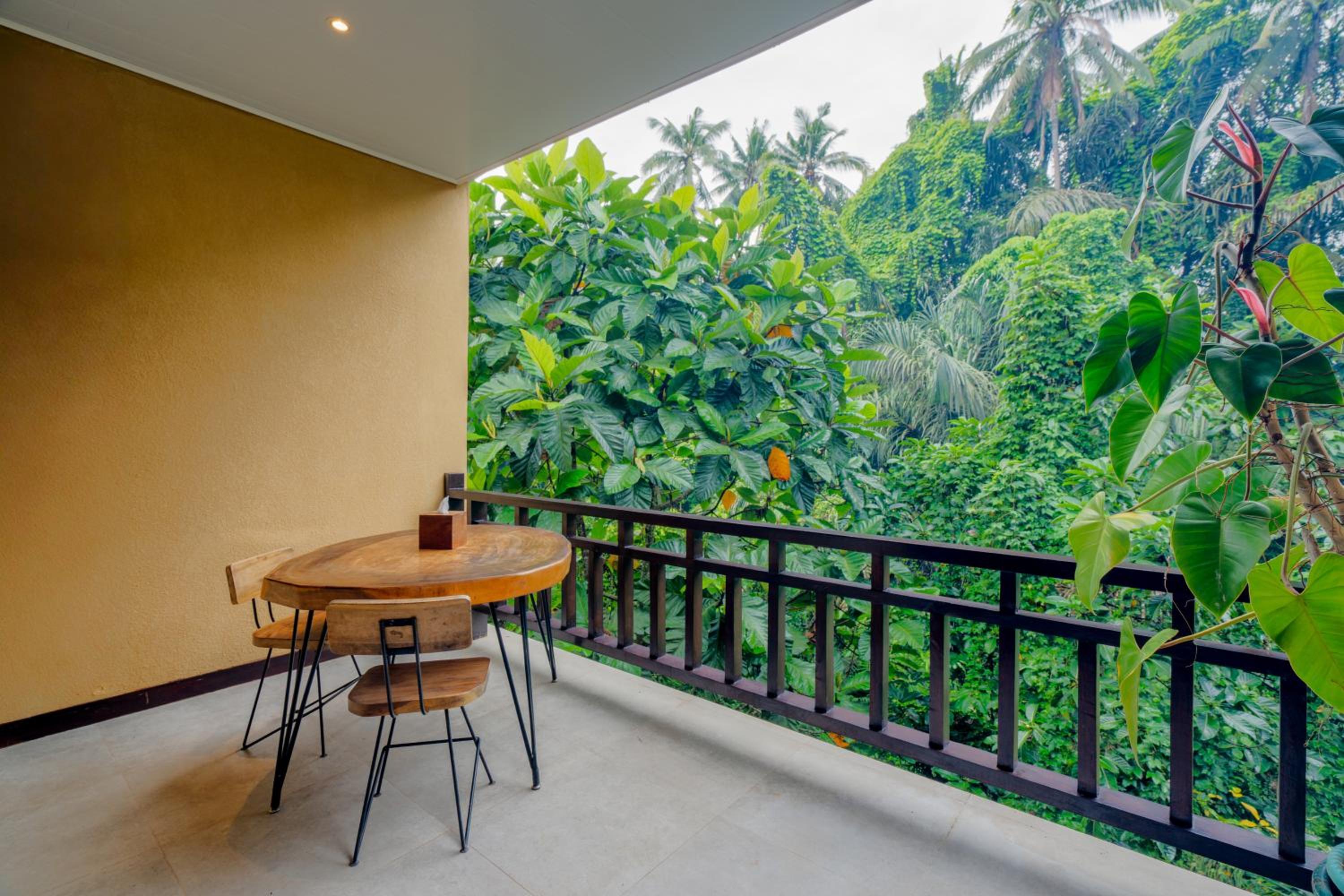 Two Bedroom Royal Family Jungle View - Photo 15