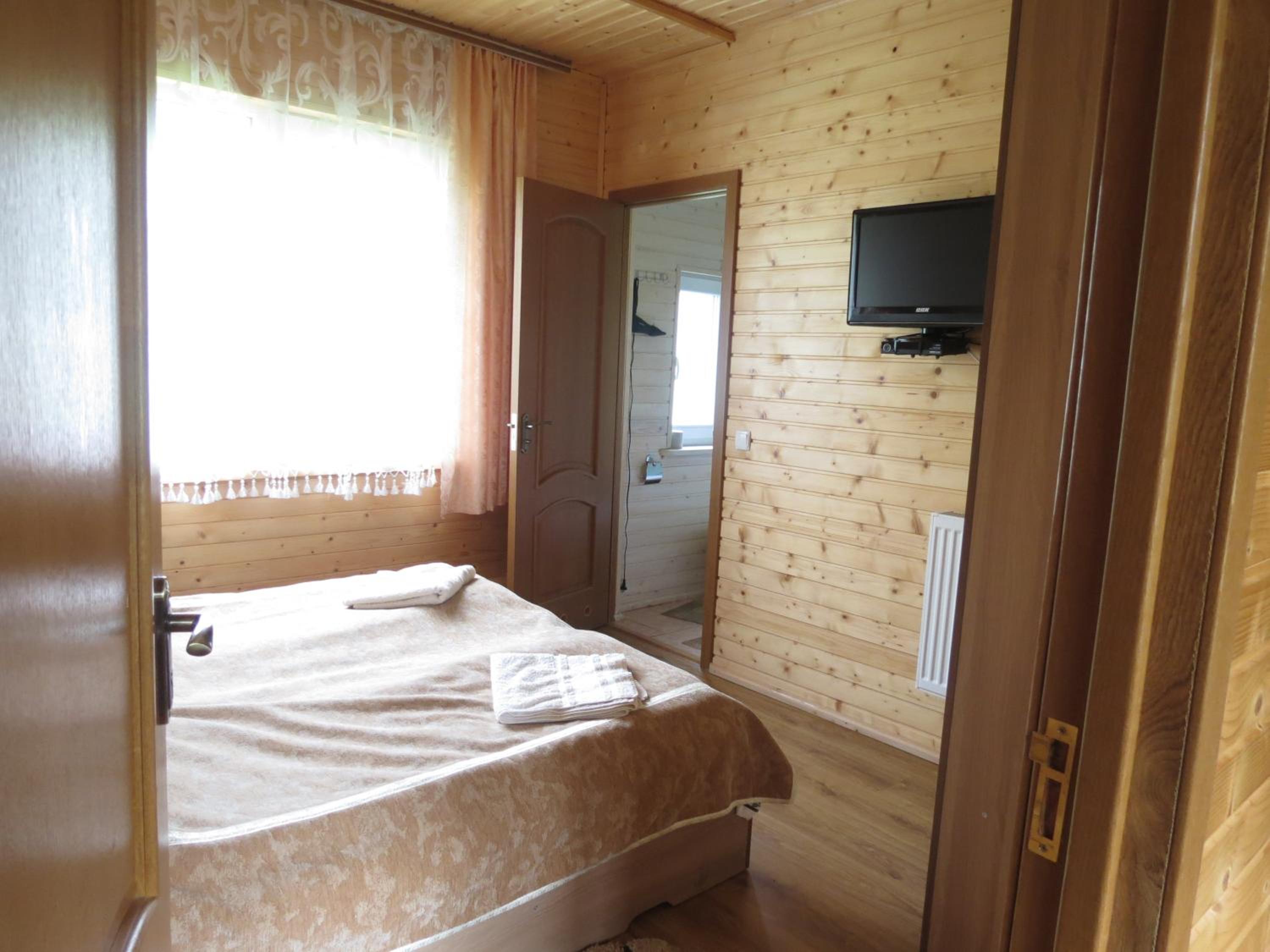 Three-Bedroom House photo 2