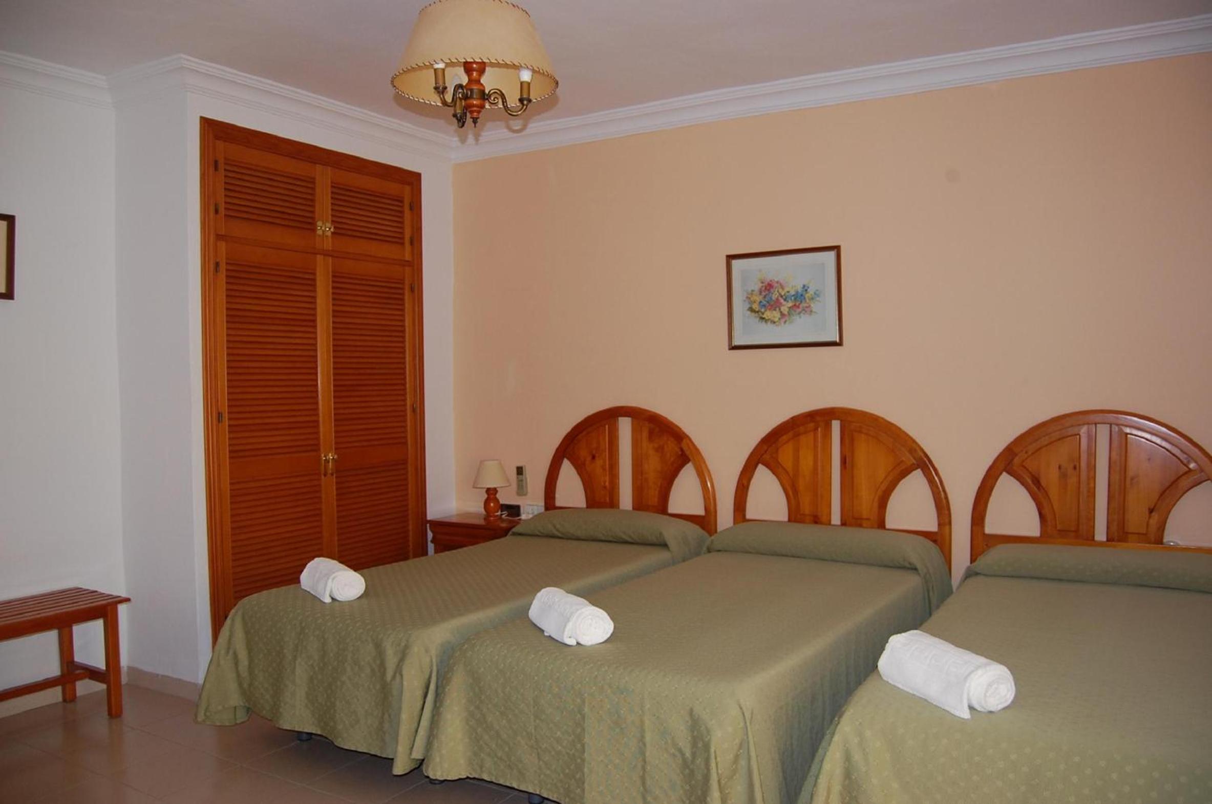 Triple Room - Photo 2