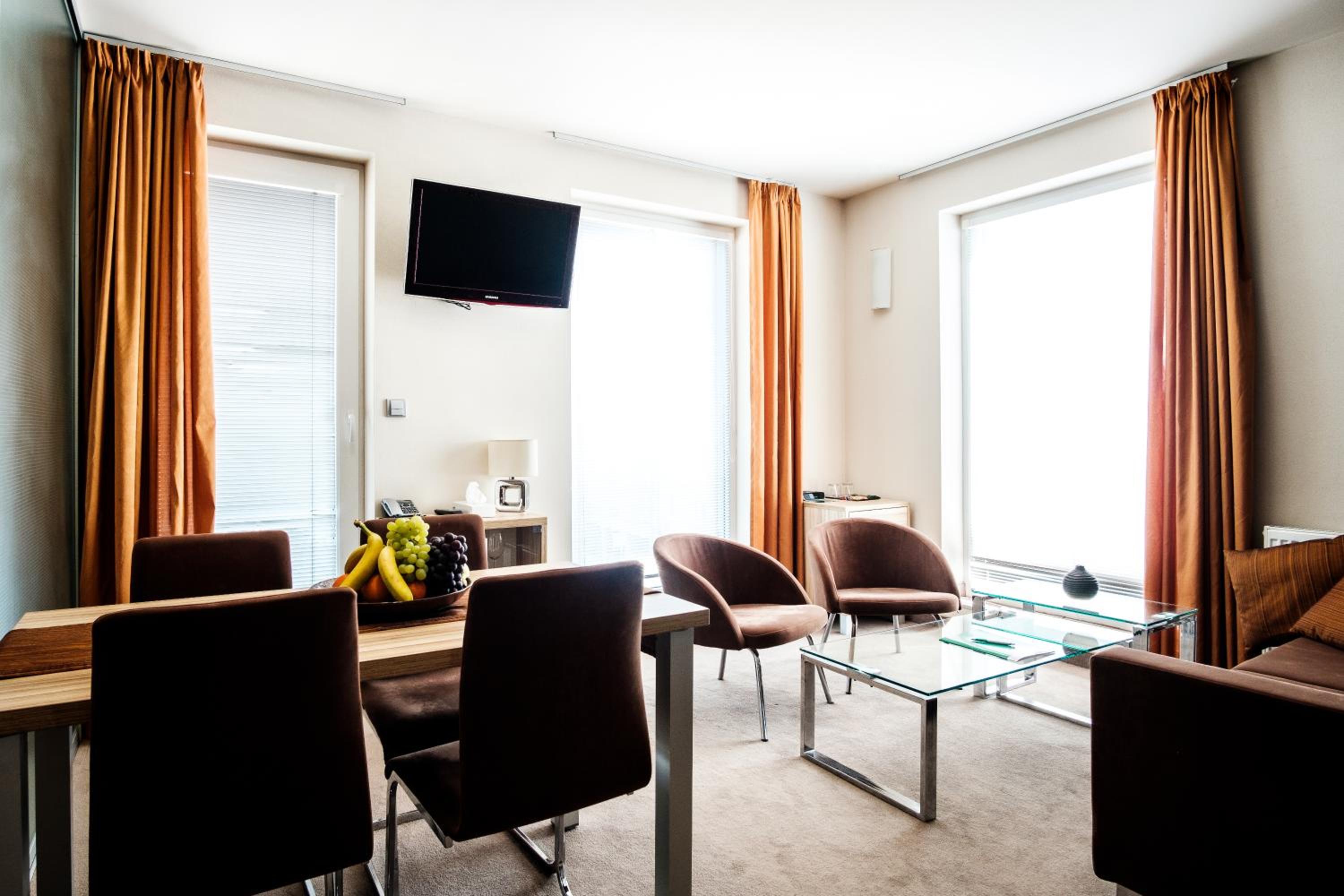 Deluxe Suite with Welcome Drink photo 2