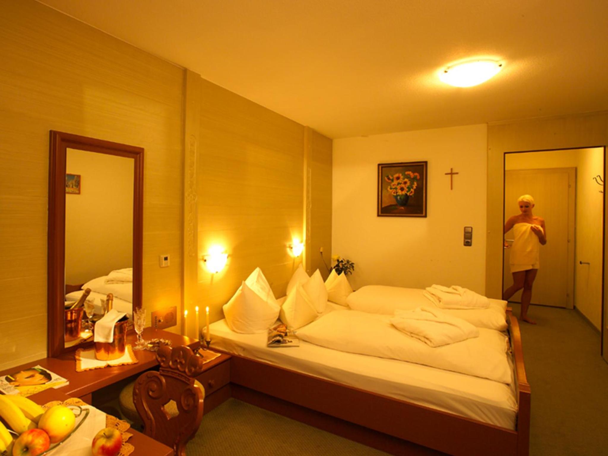 Single Room photo 2