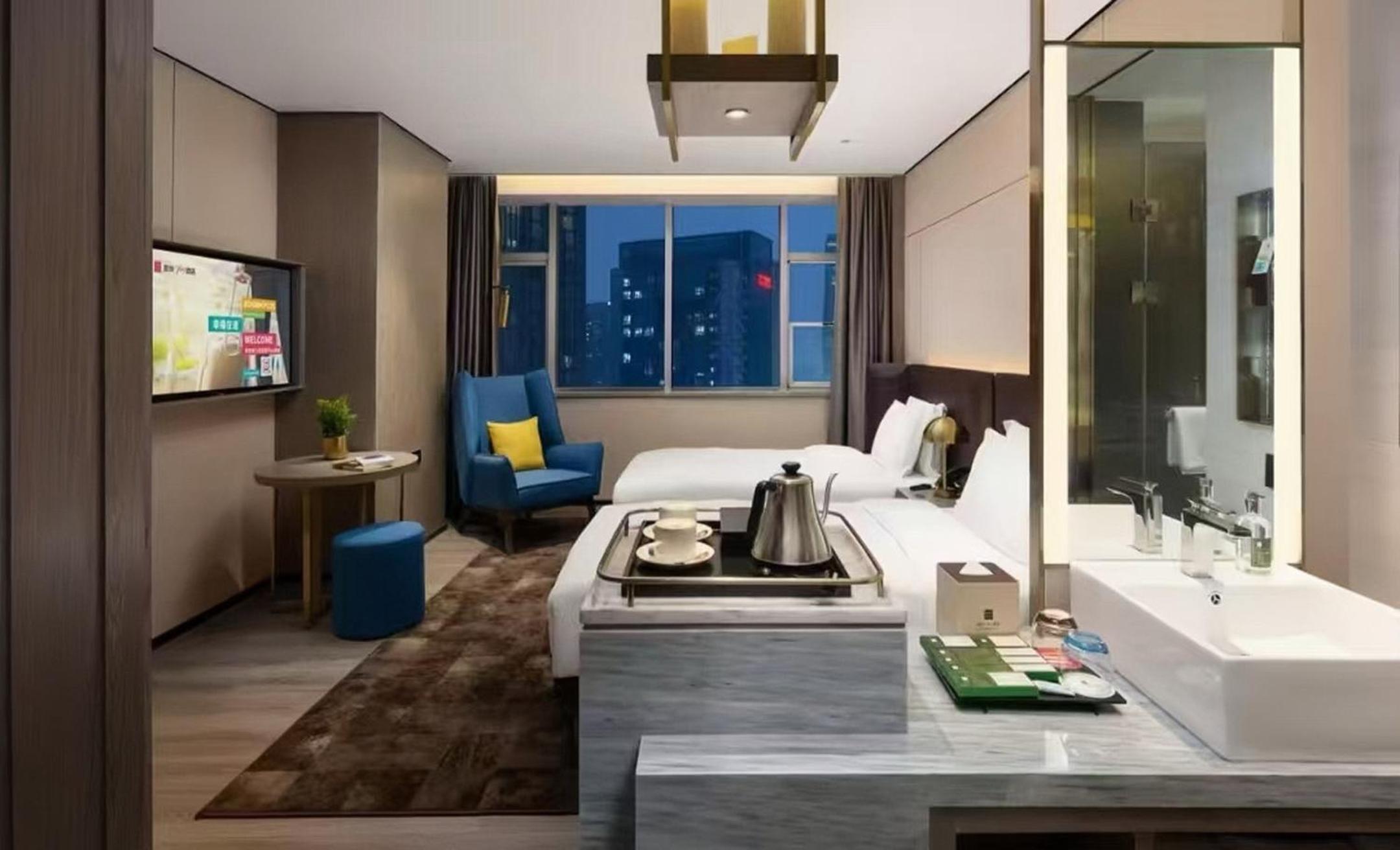 Twin Room with View