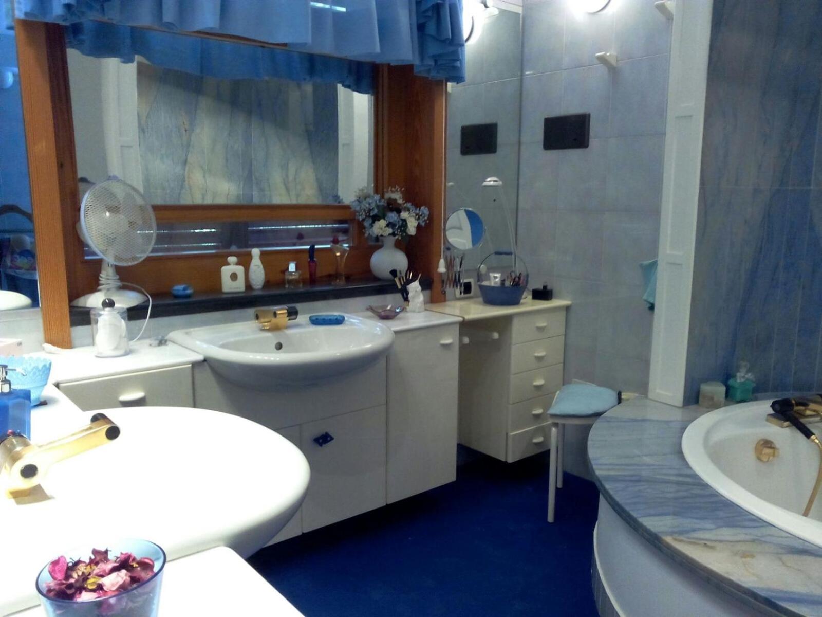 Superior King Room - Photo 6