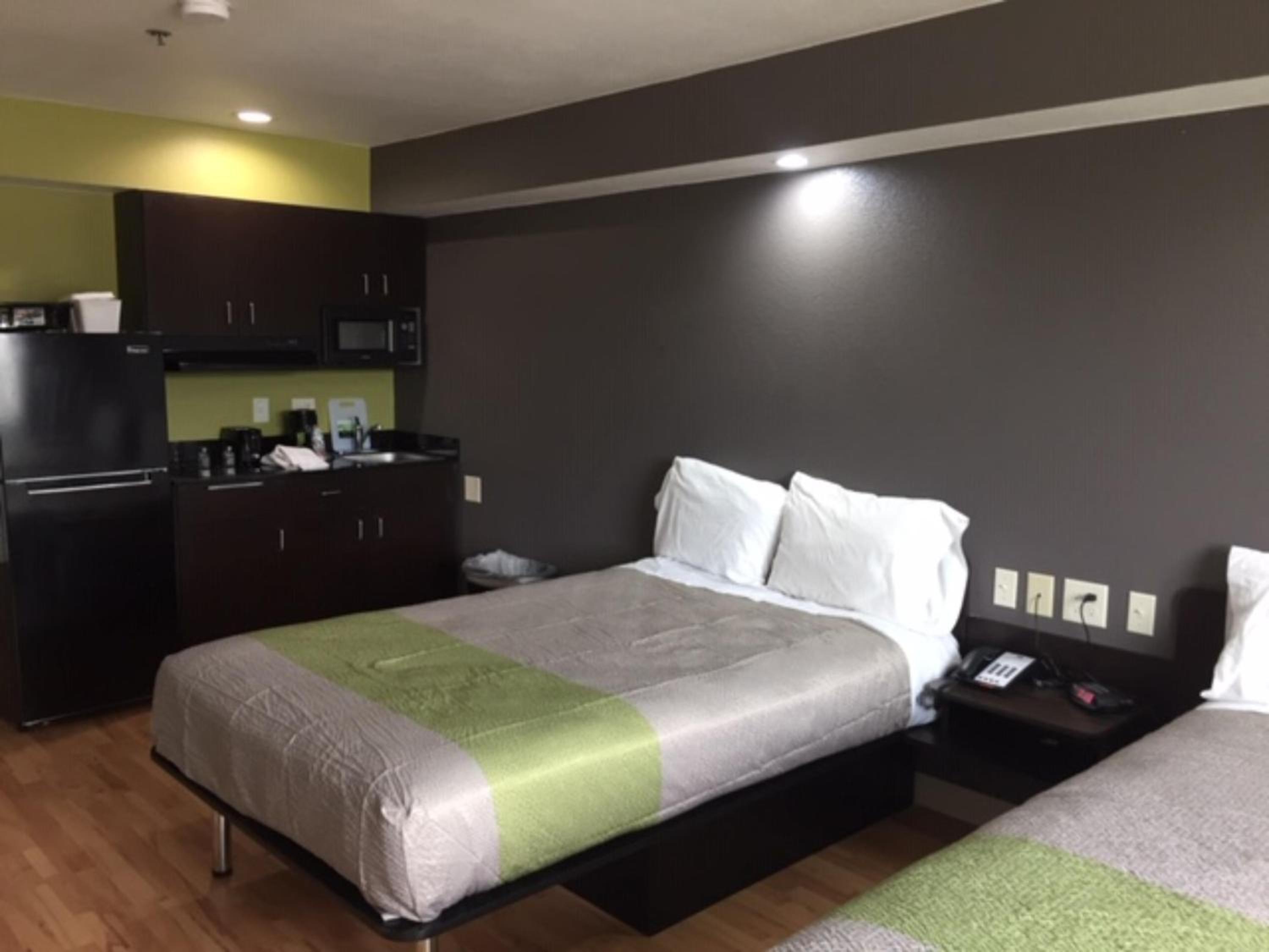 Deluxe Quadruple Room - Non-Smoking - Photo 4