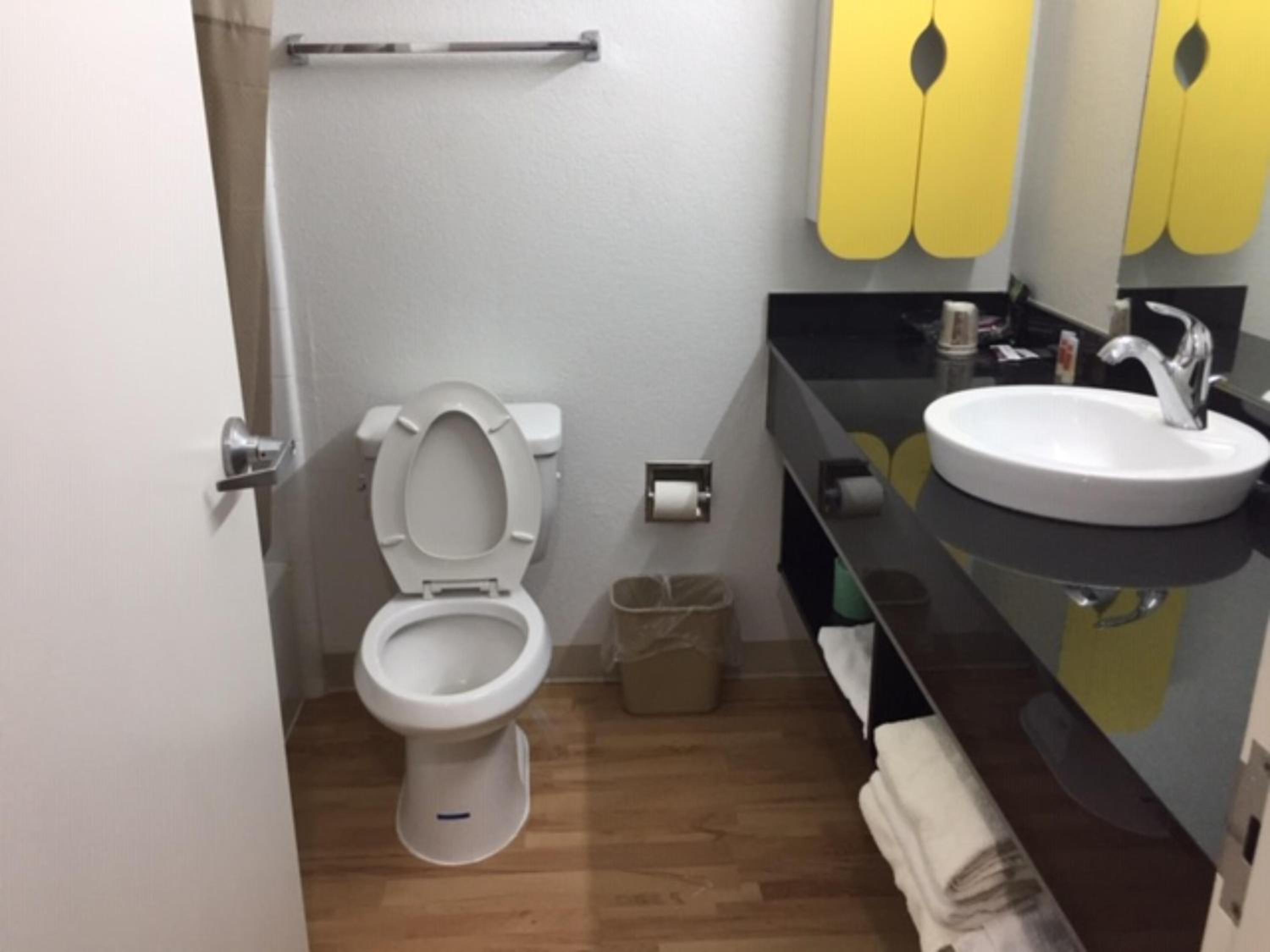 Deluxe Quadruple Room - Non-Smoking - Photo 5
