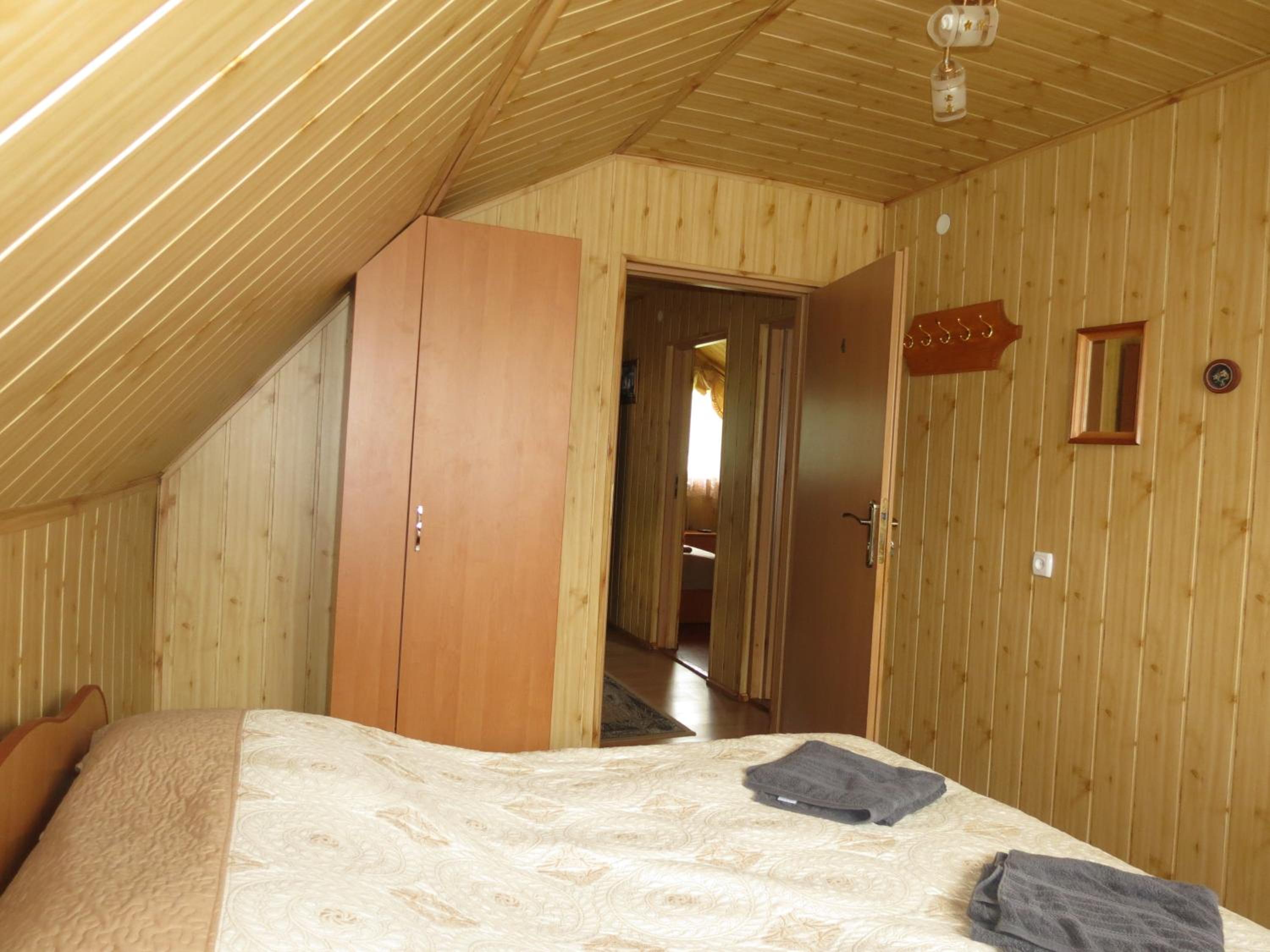 Standard Double Room with Shared Bathroom photo 1