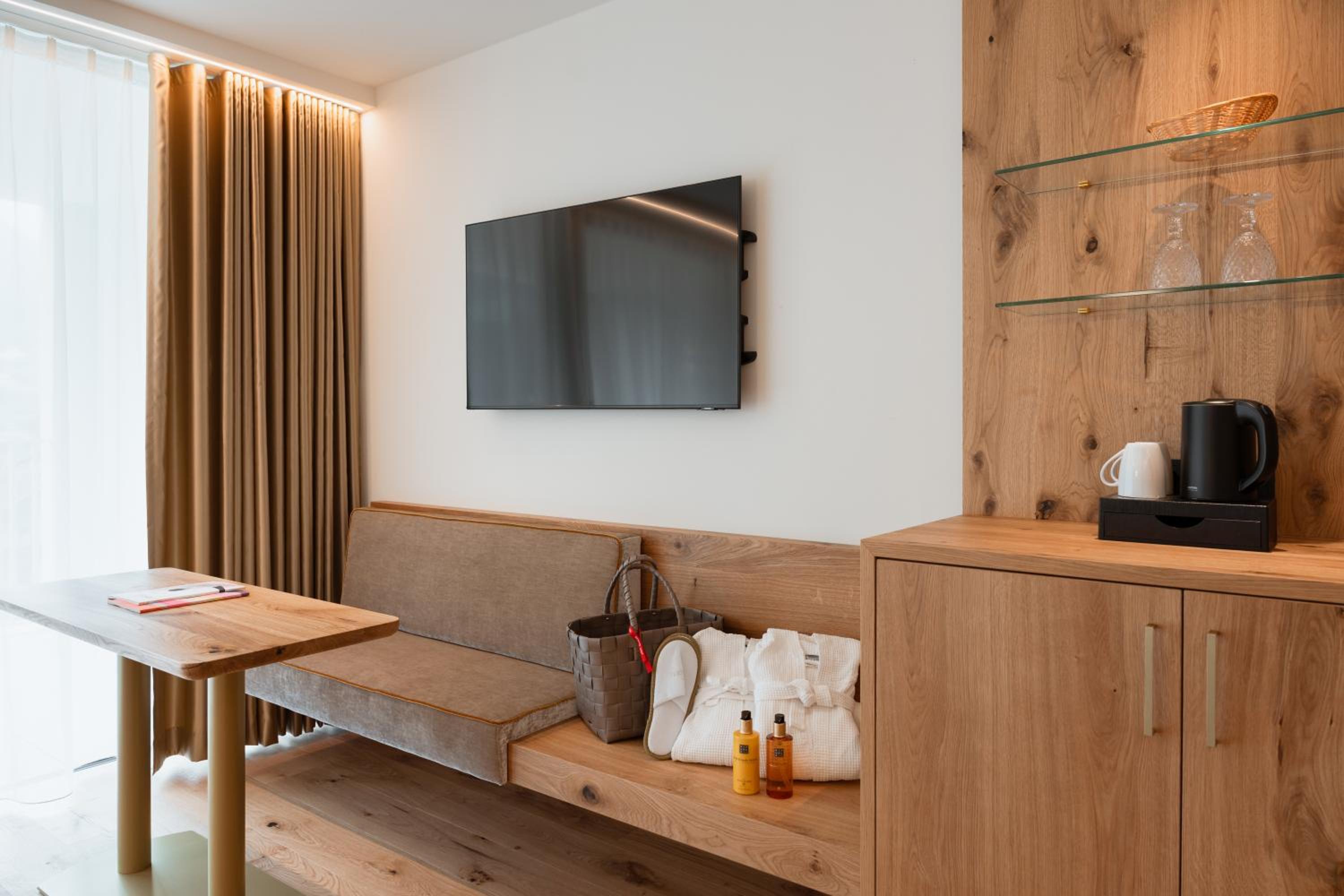 Superior Double Room - Photo 8