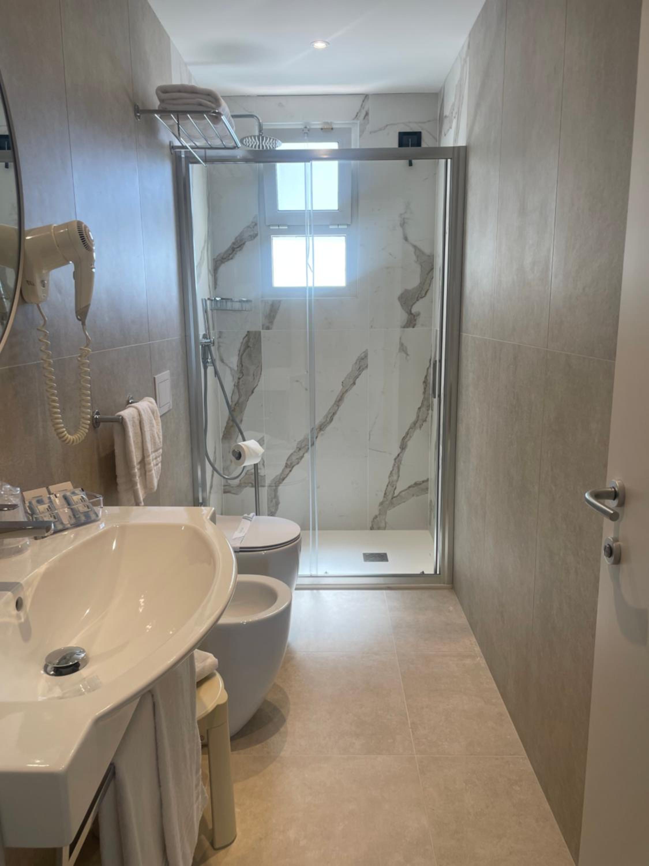 Double Room with Balcony and Sea View photo 2
