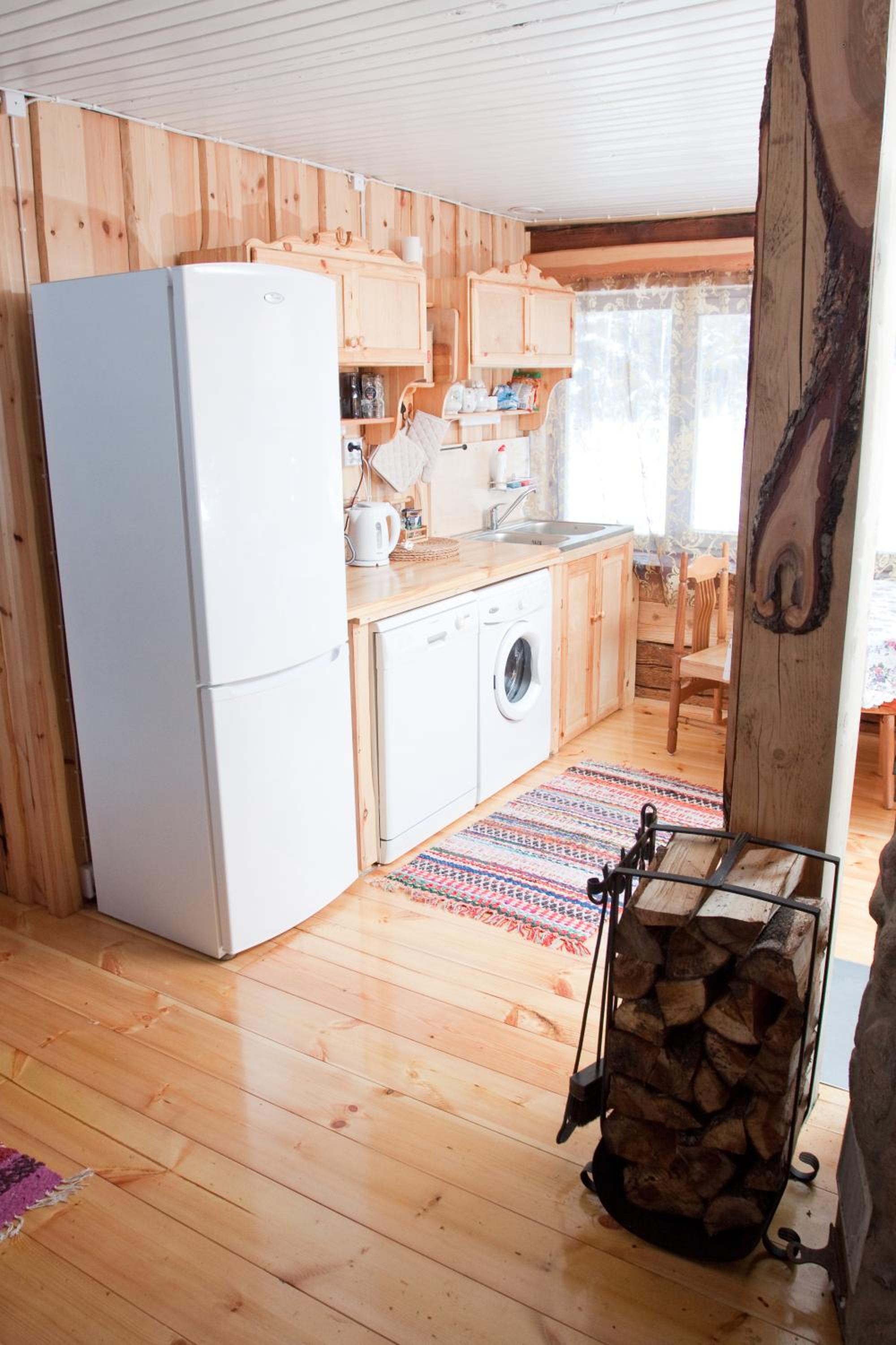Three-Bedroom Apartment with Sauna - Photo 10