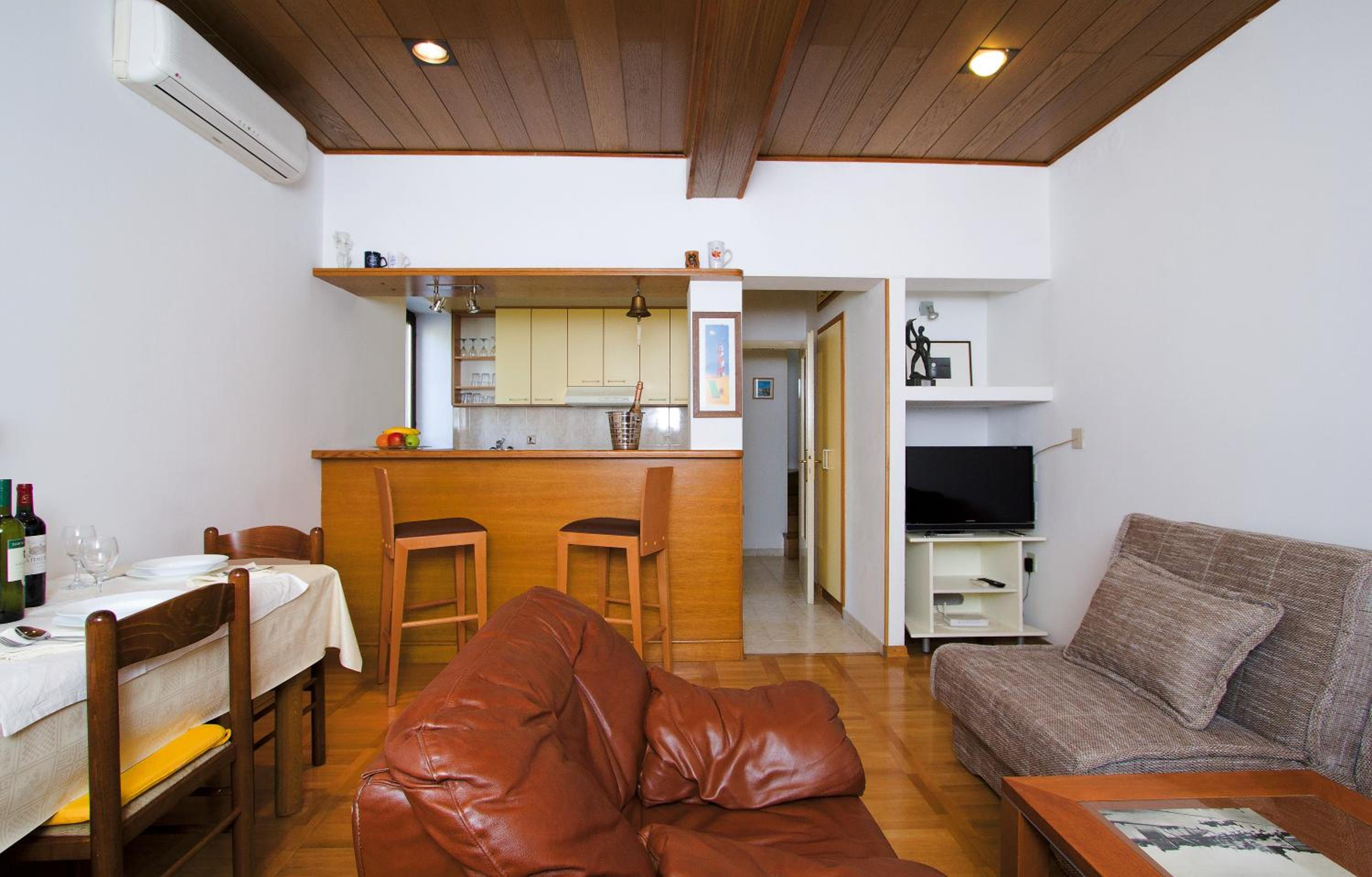 Duplex Apartment - Photo 1